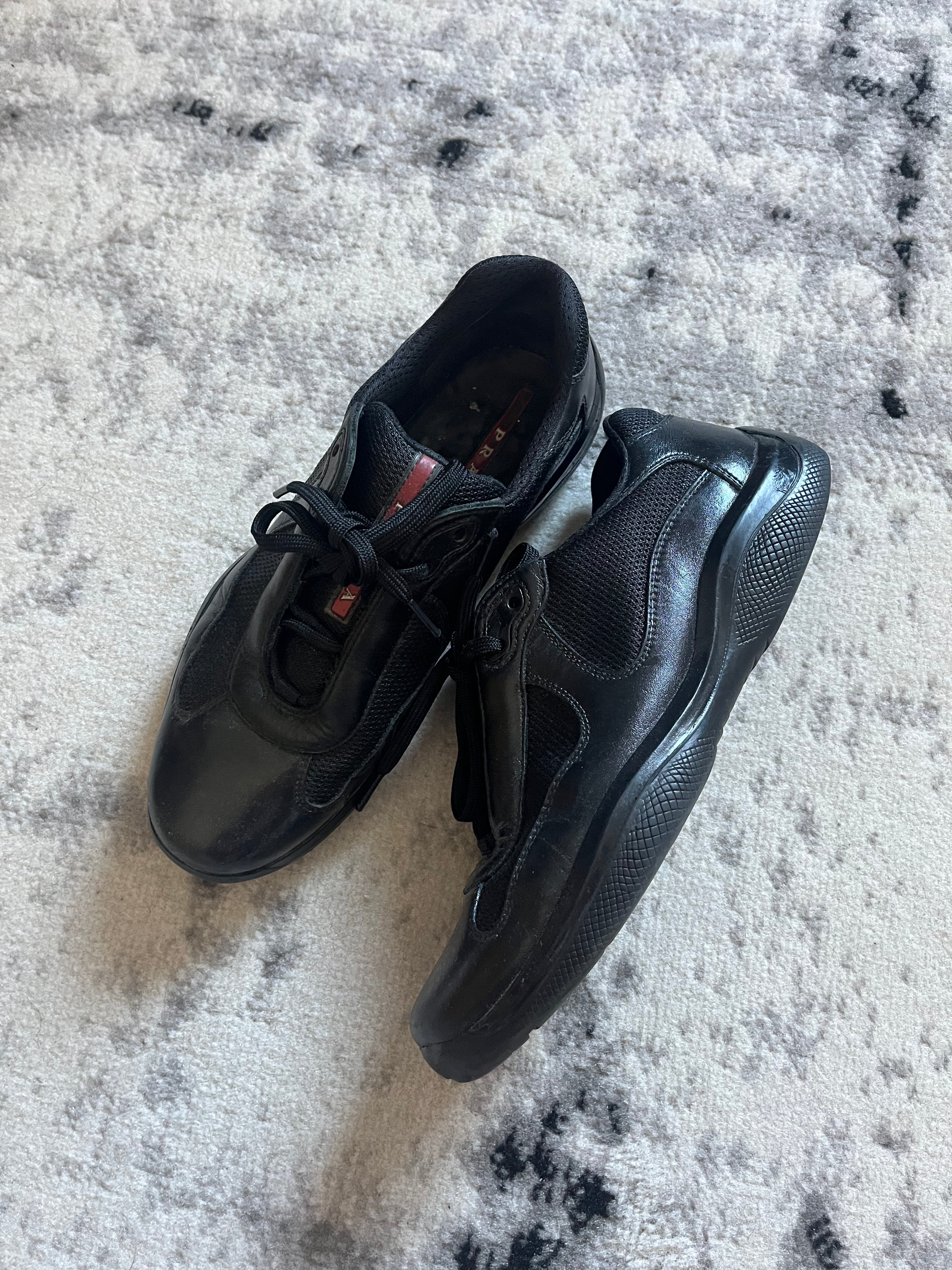 Prada 美洲杯黑色 (40eu/us7)