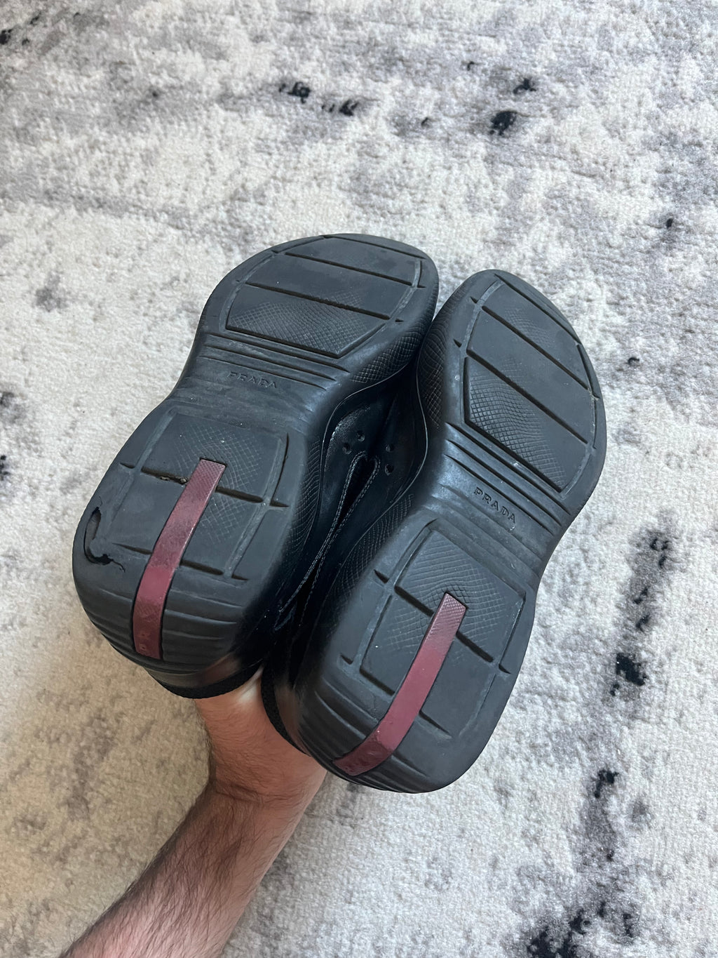 Prada 美洲杯黑色 (40eu/us7)