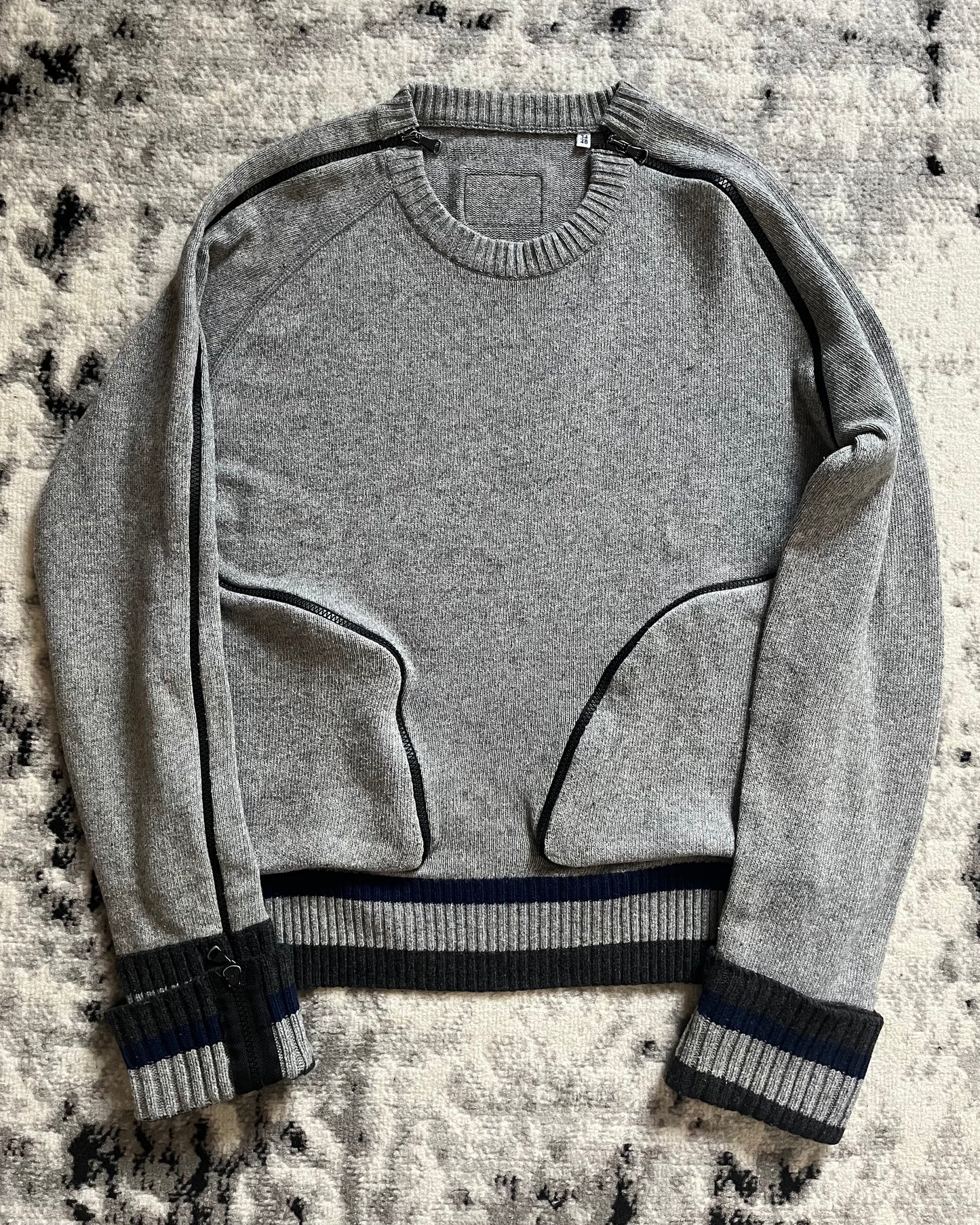 Dolce & Gabbana Cargo Grey Zip-Adorned Sweater (S/M)