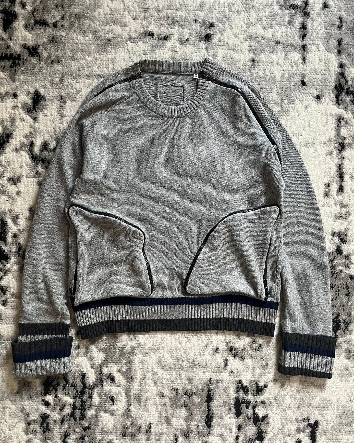 Dolce & Gabbana Cargo Grey Zip-Adorned Sweater (S/M)