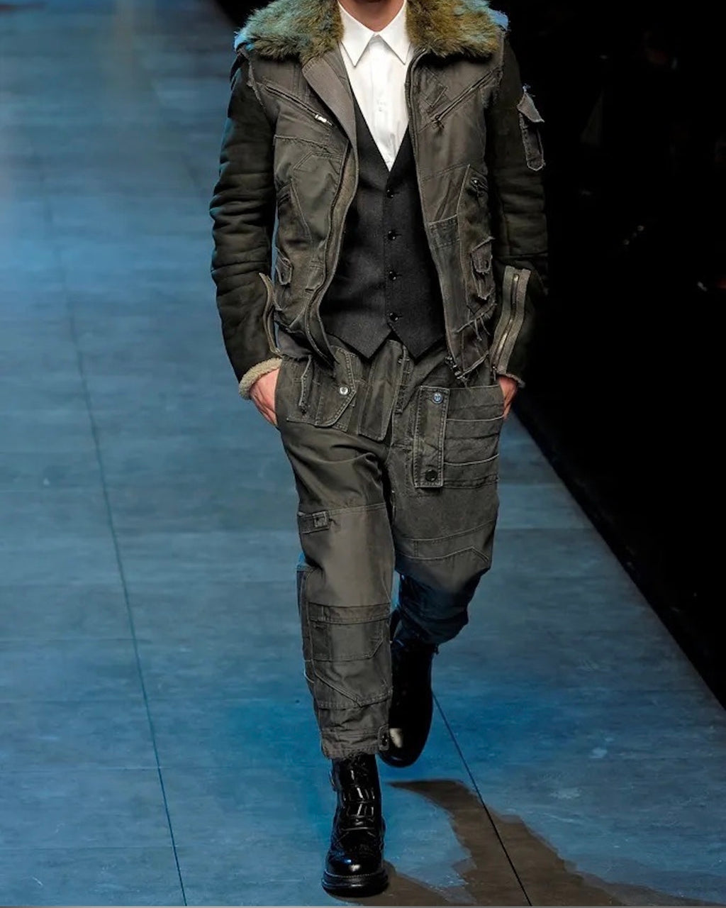 AW11 Dolce & Gabbana Neutral Multiple Pocket Cargo Pants