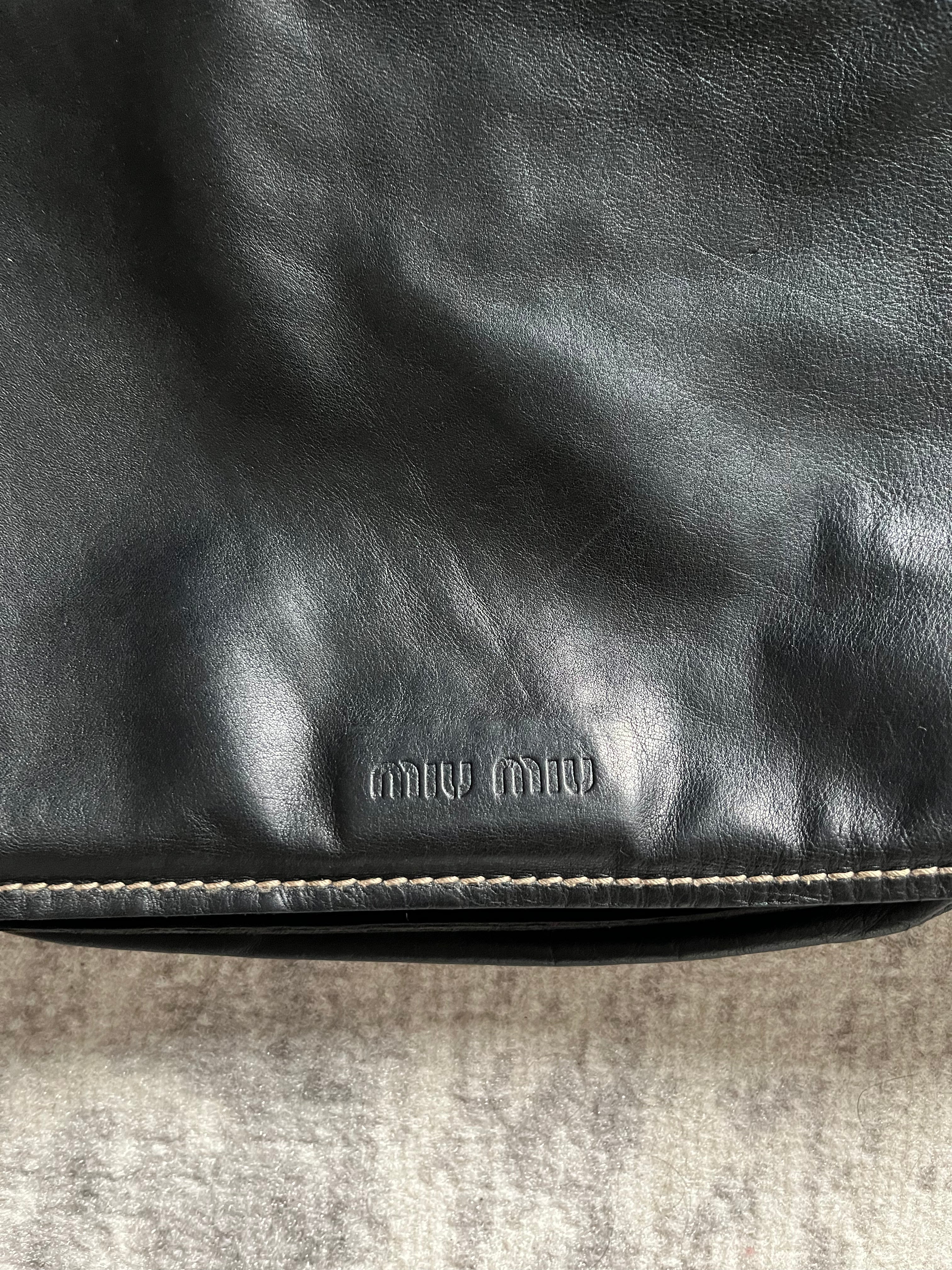 ミュウミュウ レザー ショルダーバッグ