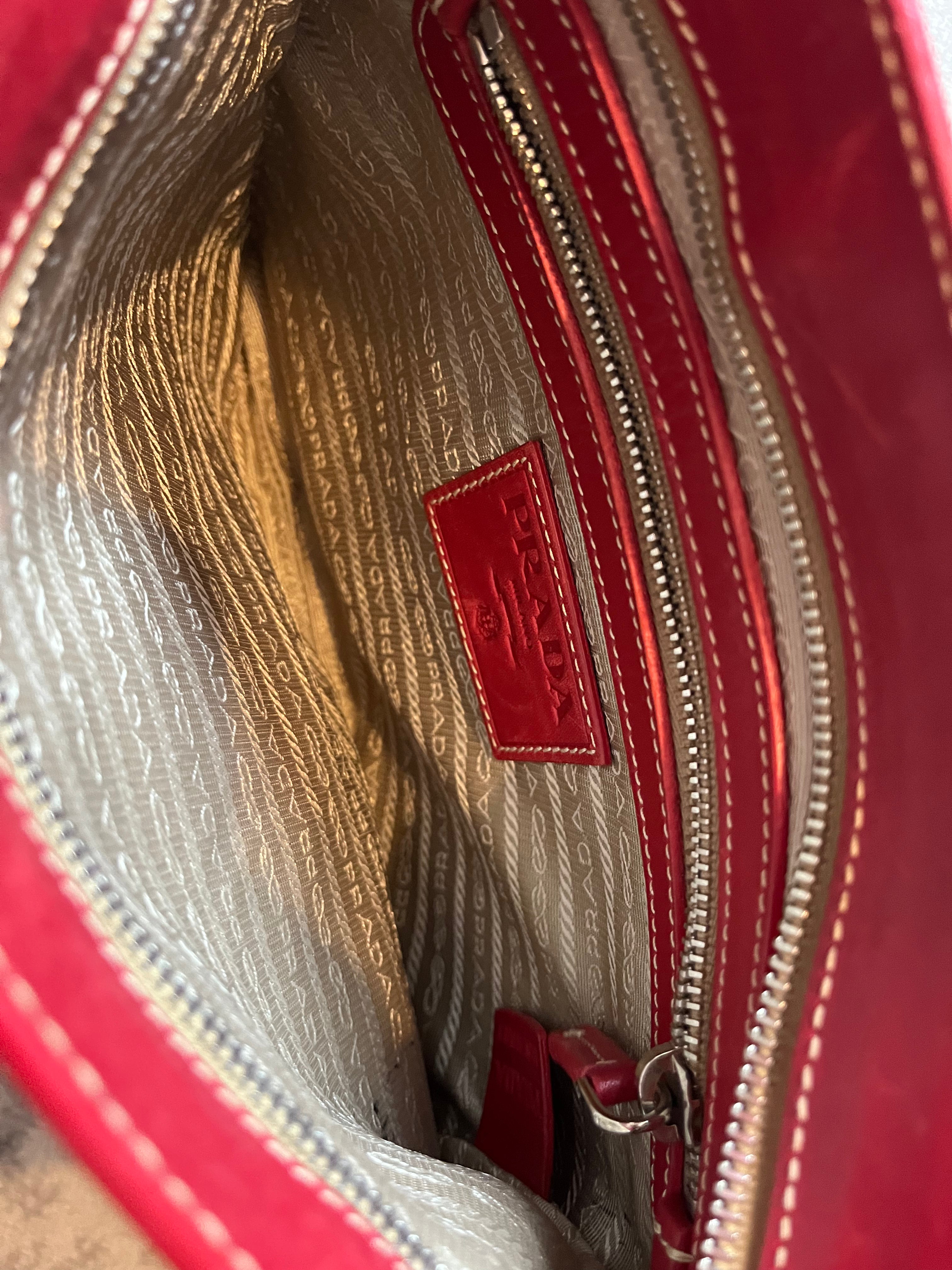 バッグ 90s prada archive shoulder boston bag 90s Prada Archive Shoulder Bag – Dolce Vita Hub