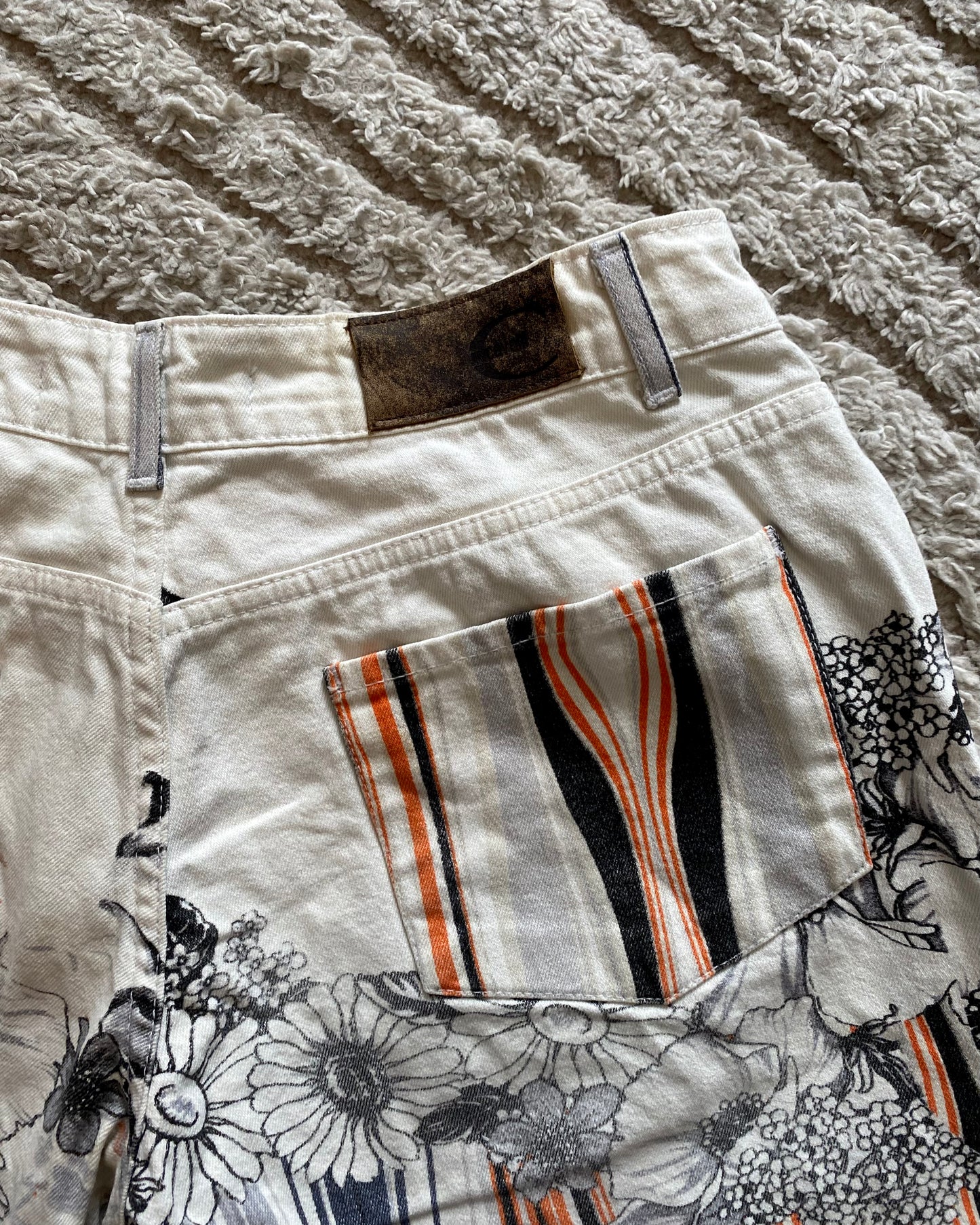 00’s Just Cavalli White Striped&Floral Jeans (S/XS)