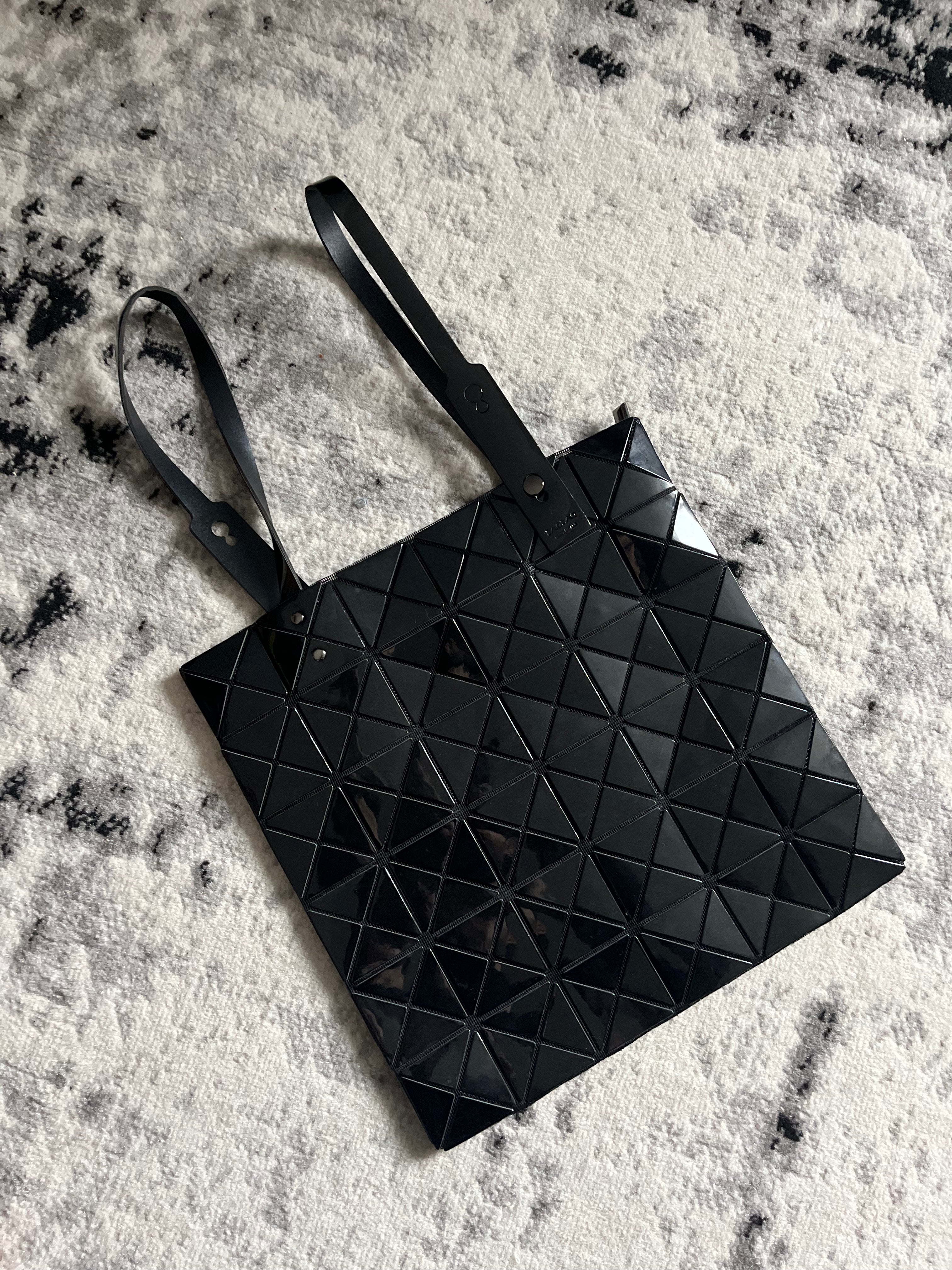 イッセイ ミヤケ BAOBAO 幾何学模様ナイロンバッグ