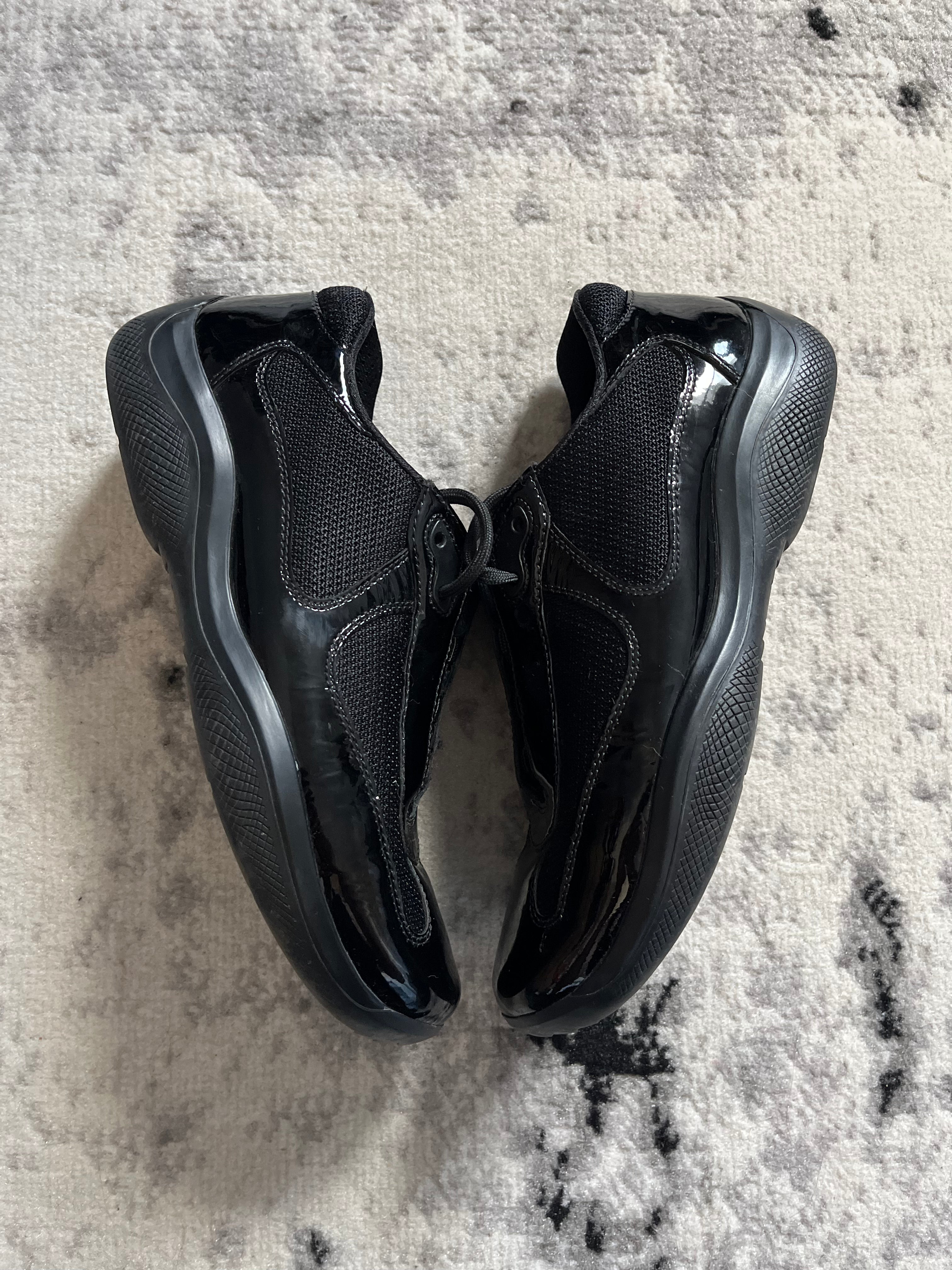 プラダ アメリカズ カップ ブラック サテン (40eu/us7)