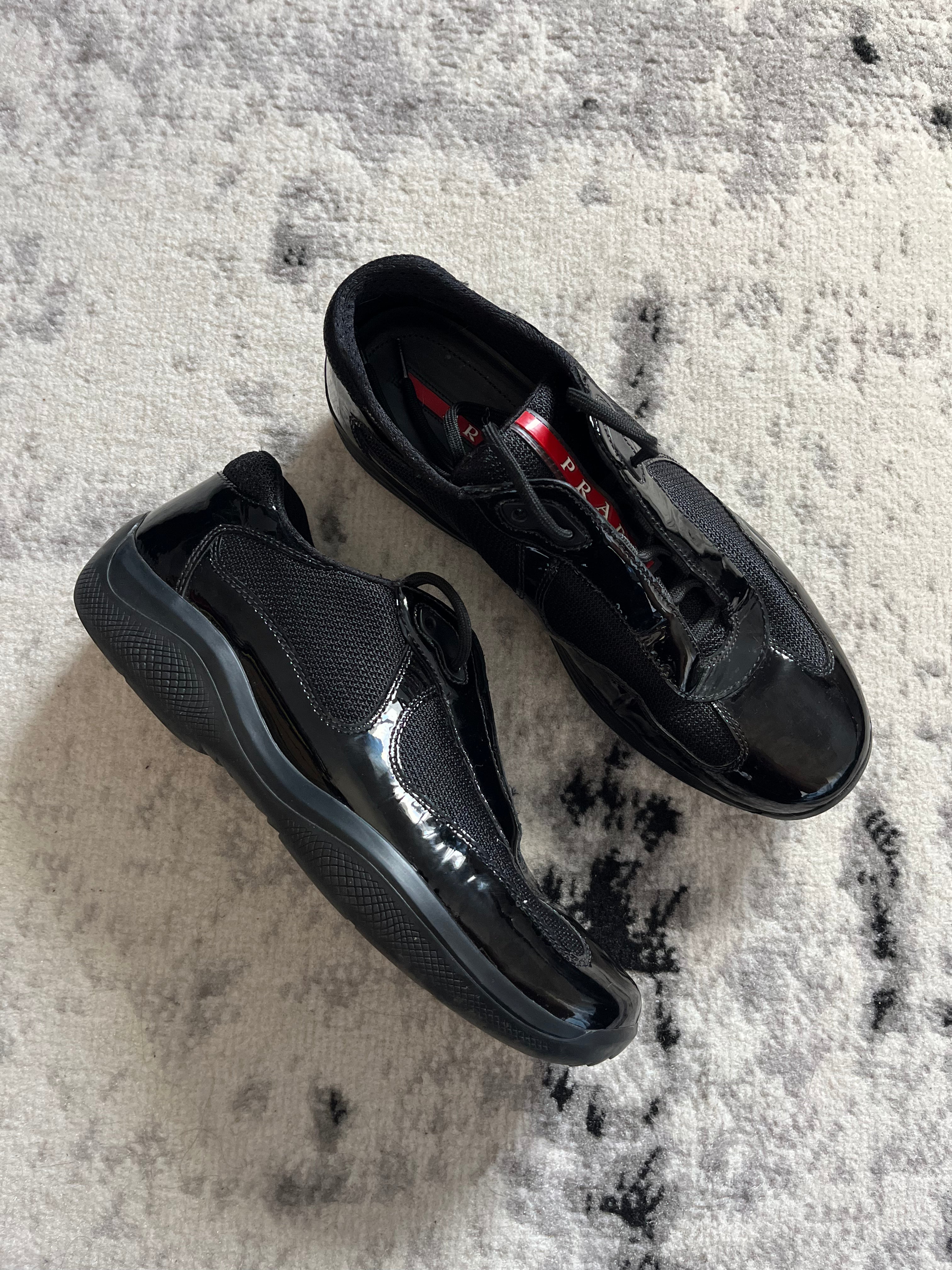 プラダ アメリカズ カップ ブラック サテン (40eu/us7)