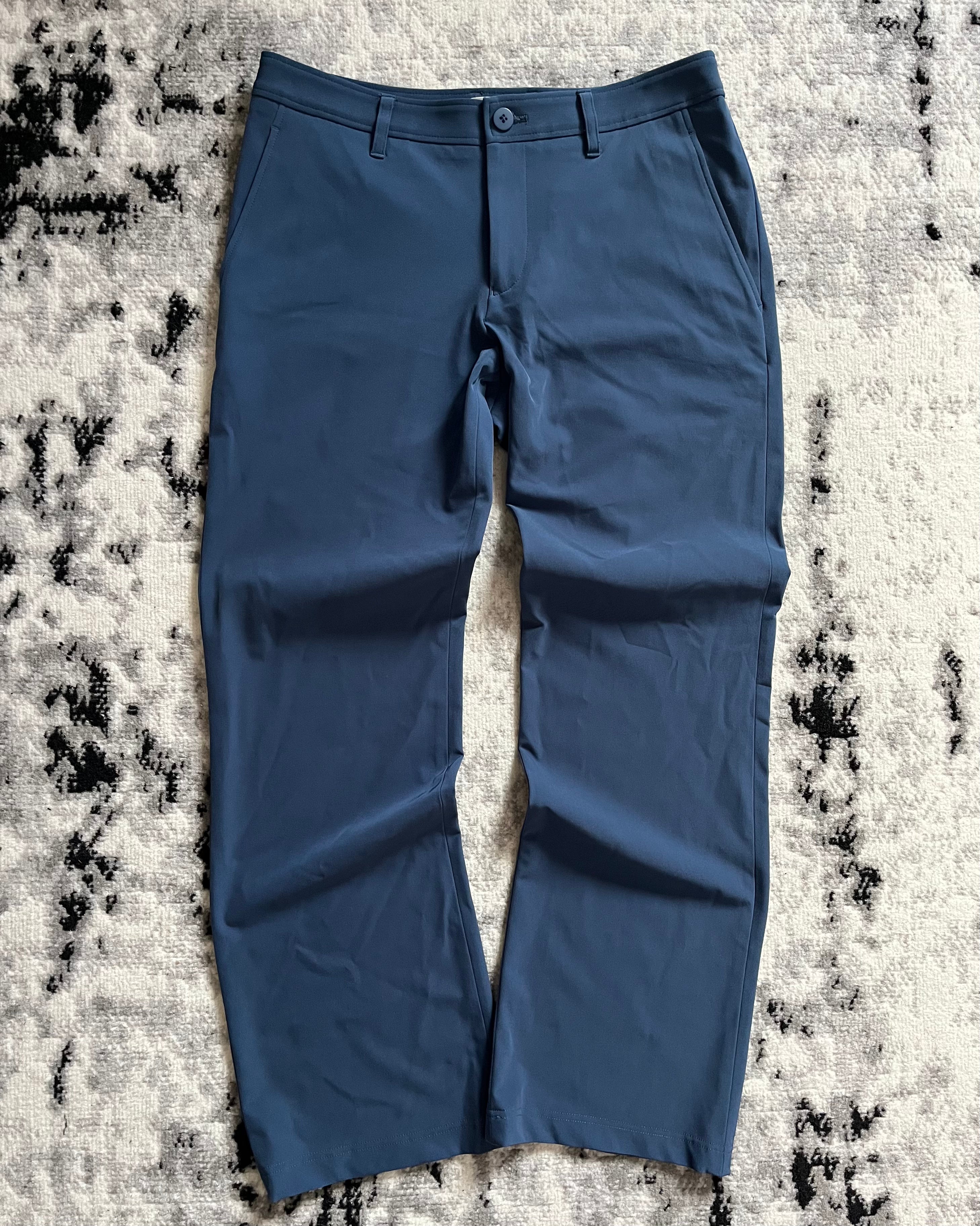 イッセイミヤケ ライトテクニカルアズールパンツ(XS)