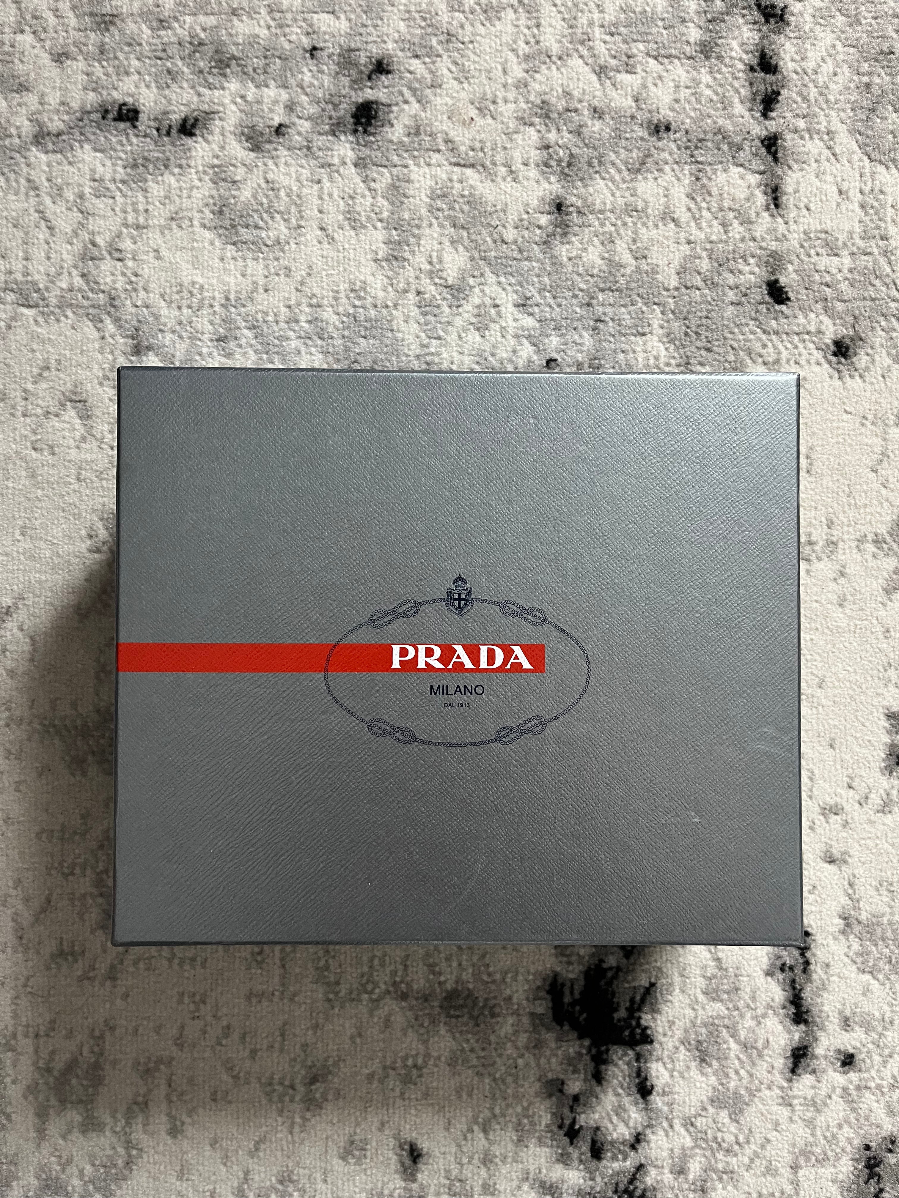 Prada 美洲杯黑色 (41,5eu/us8)