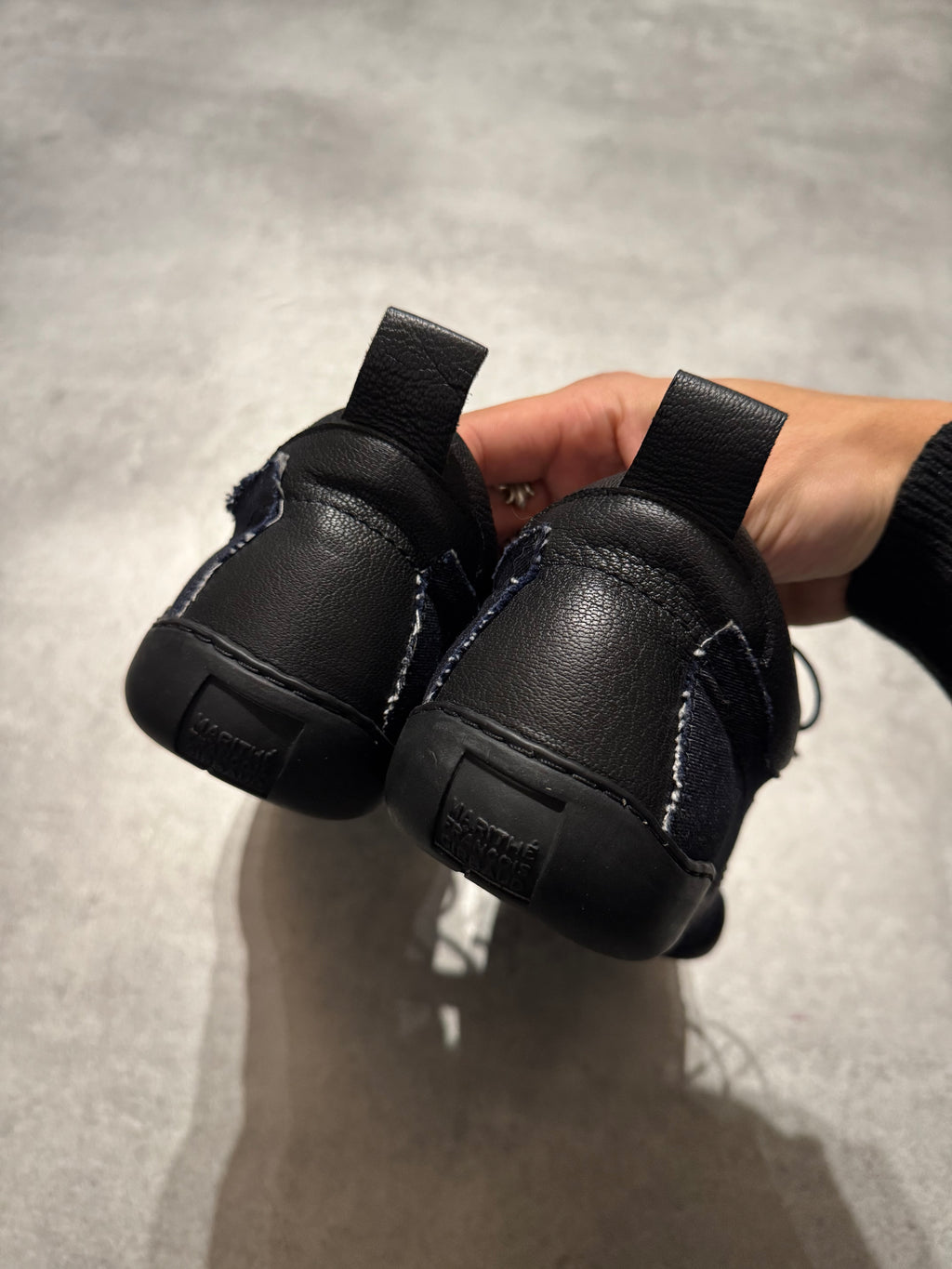 Marithé + François Girbaud Moto Brut Denim Black Leather Low Sneakers (41)