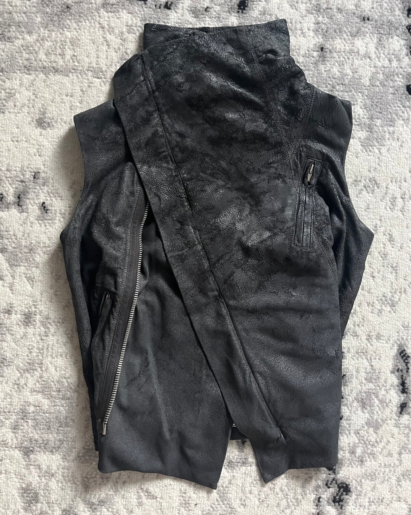 FW2022 Rick Owens Brut Leather Archive Sleeveless Jacket (XS)
