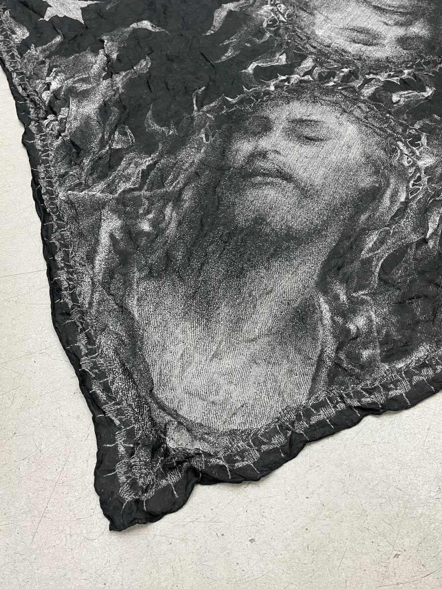 SS2016 Givenchy Black Signature Christ Star Scarf by Riccardo Tisci WCuYgHpc 4