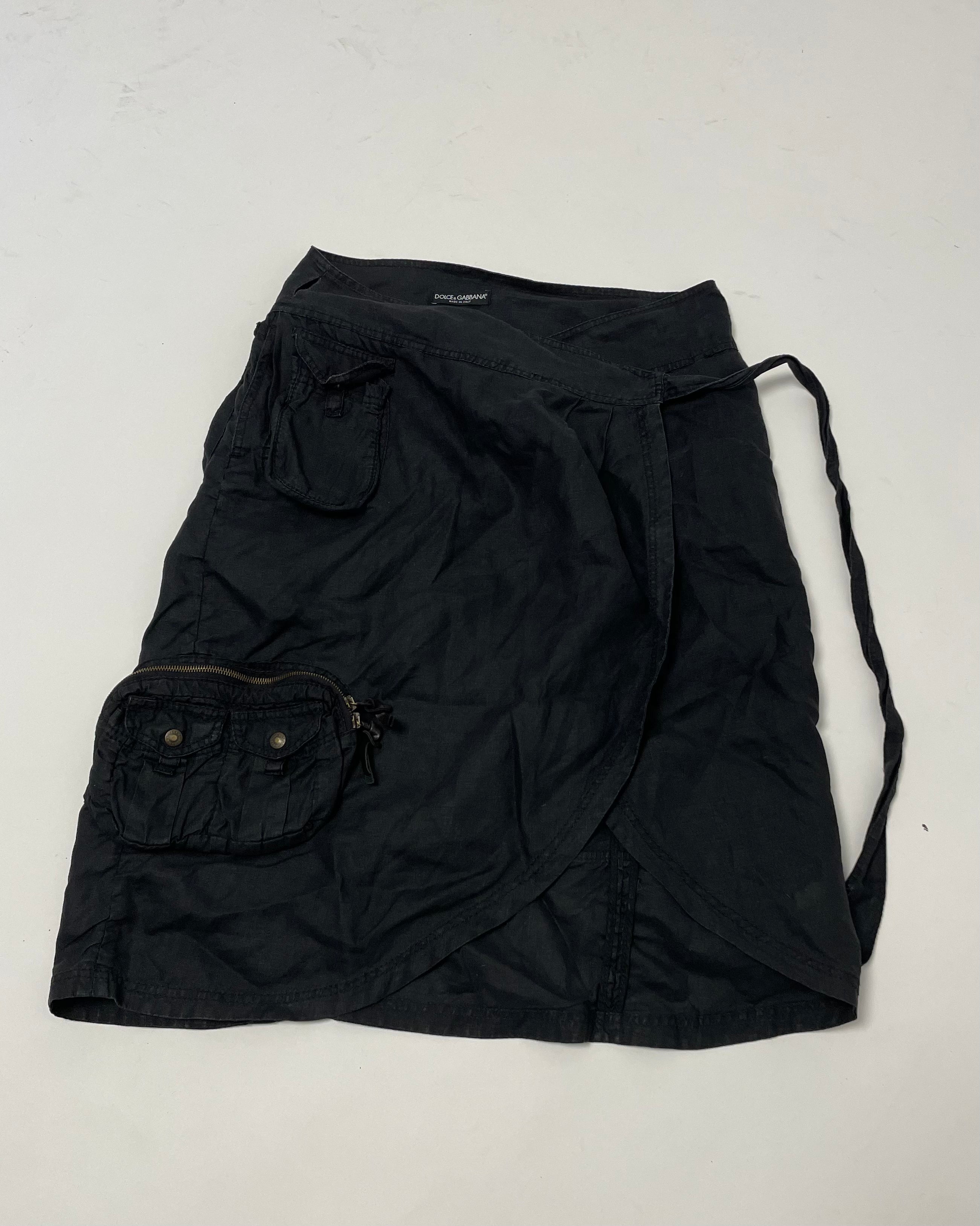 AW2003 Dolce & Gabbana Versatil Black Cargo Skirt