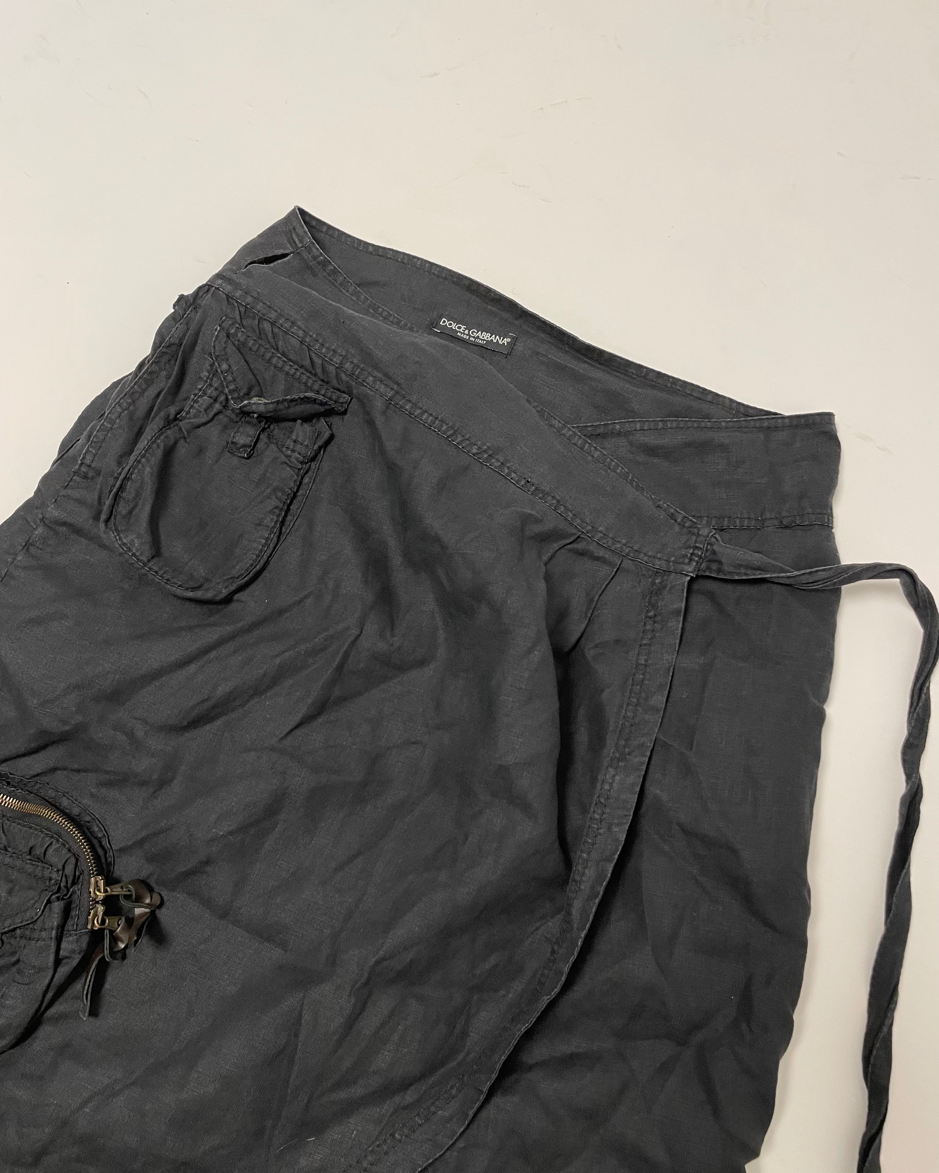 AW2003 Dolce & Gabbana Versatil Black Cargo Skirt