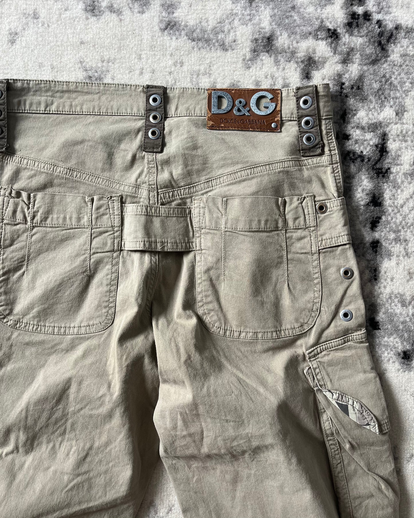 AW04 Dolce & Gabbana Casual Army Cargo Shorts (S)