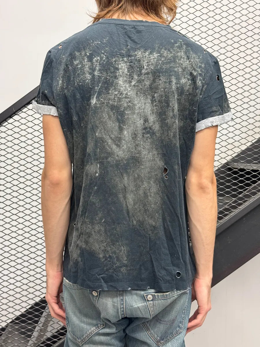 Balmain Black Distressed Graphic T-Shirt XpGMxMrk 3