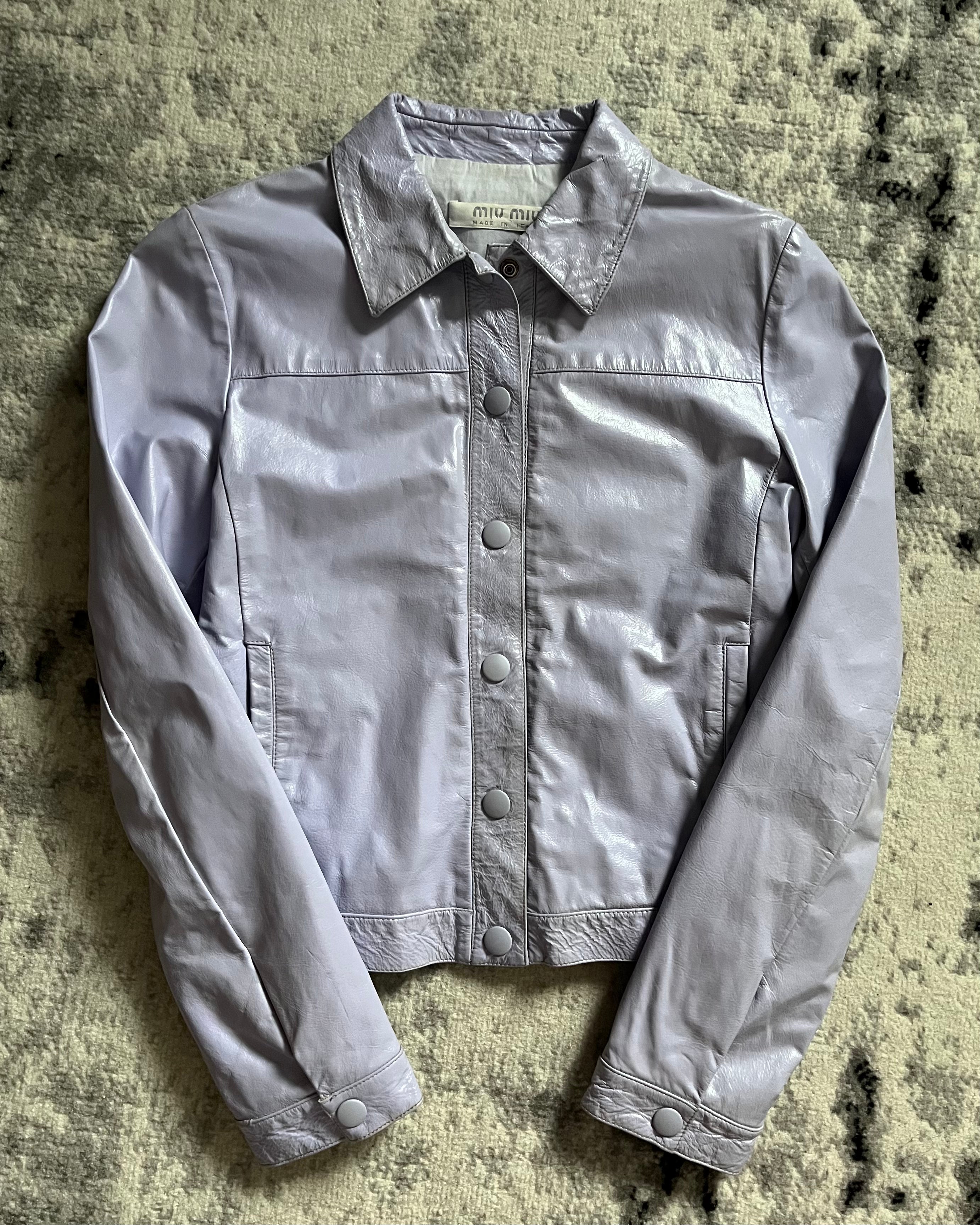 ミュウミュウ ピュアリラ クロップドレザージャケット(XS)