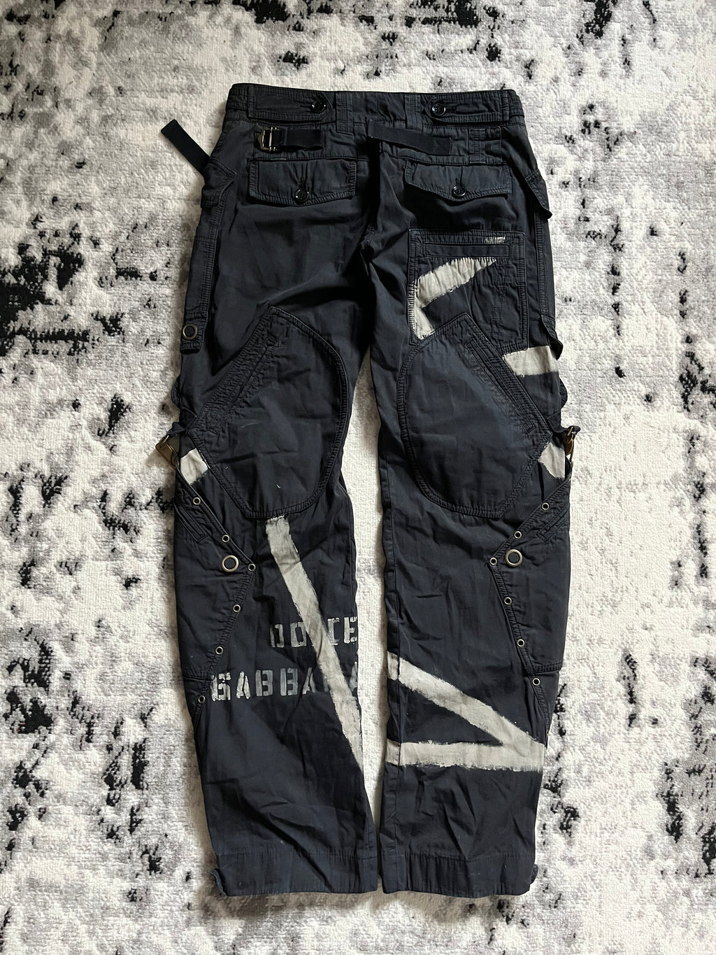 SS2004 Dolce &amp; Gabbana 3D 加固黑色彩绘工装裤 (S)