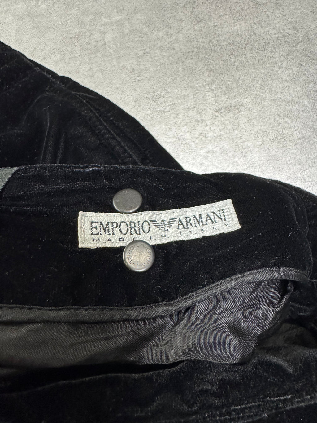 AW2000 Emporio Armani Black Sleek Pants (S/M)