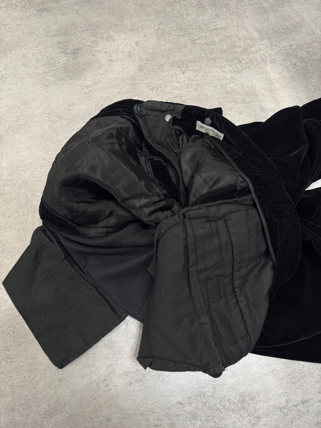 AW2000 Emporio Armani Black Sleek Pants (S/M)