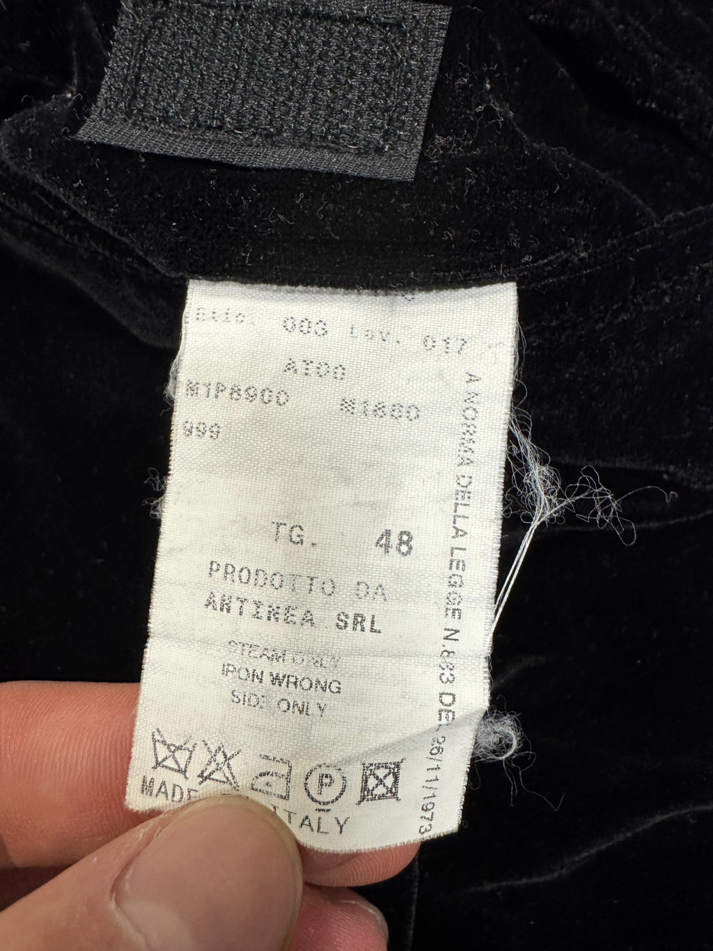 AW2000 Emporio Armani Black Sleek Pants (S/M)