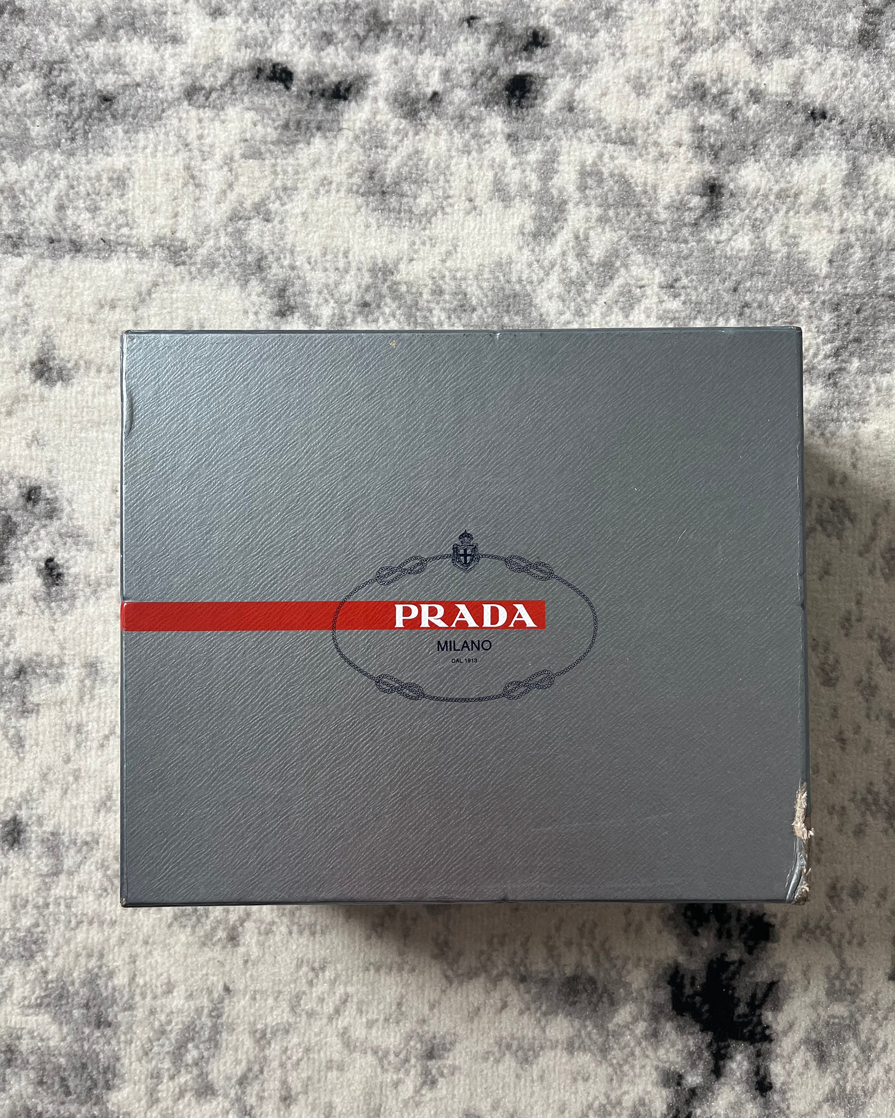 Prada America's Cup Red Shadow (40eu/7us)