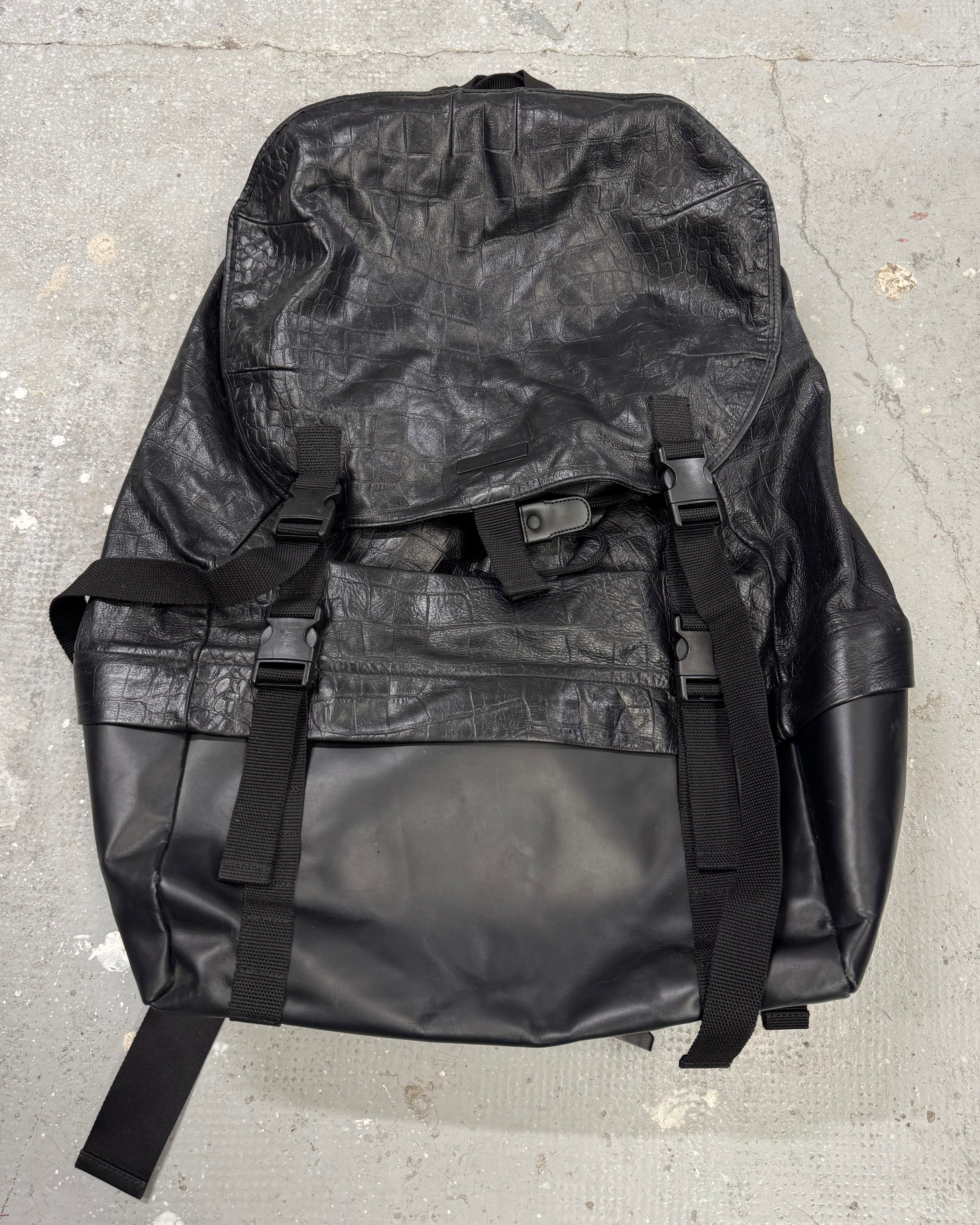 AW2016 Emporio Armani XXL Black Bovine Leather Backpack (OS)
