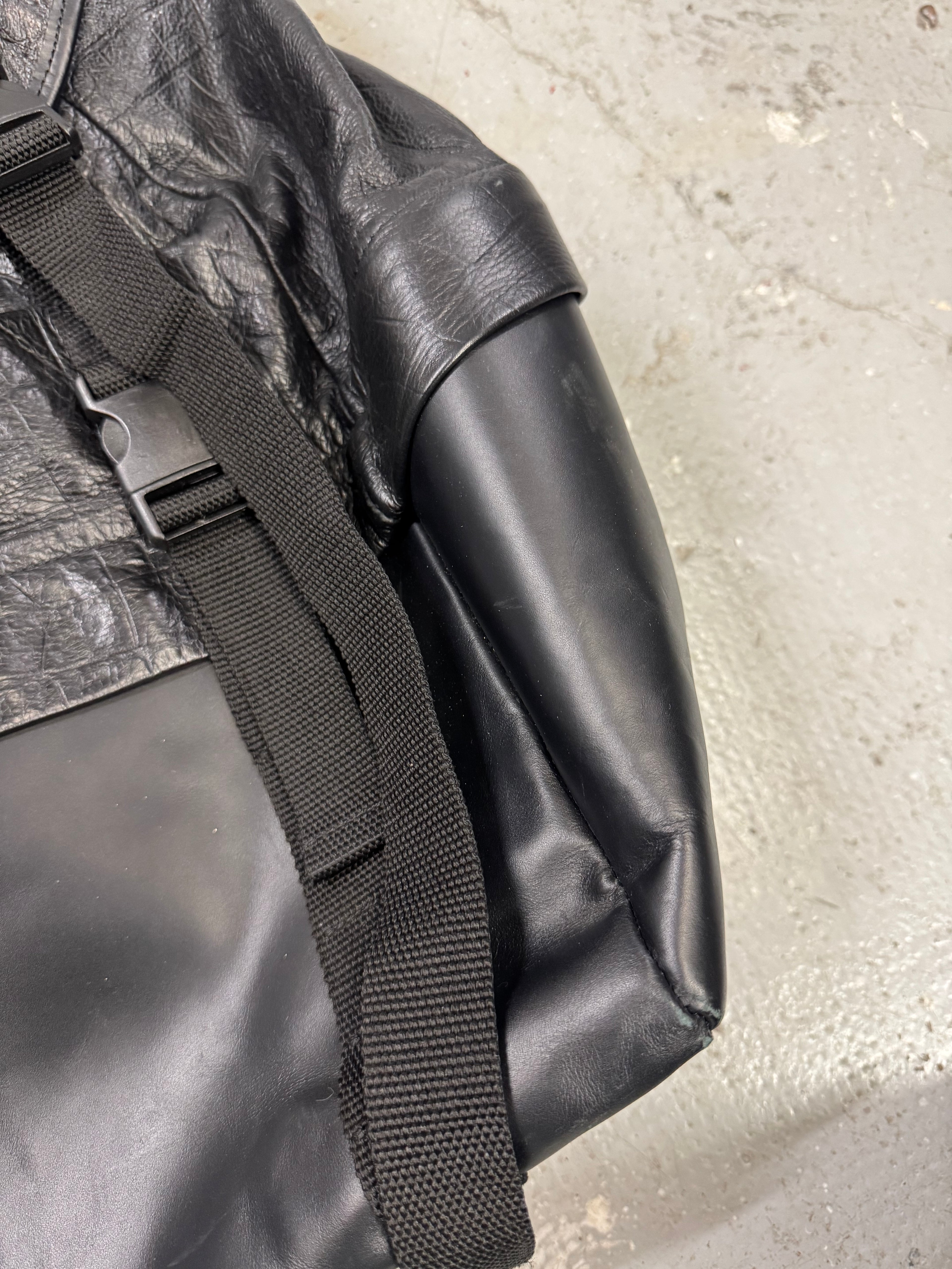 AW2016 Emporio Armani XXL Black Bovine Leather Backpack (OS)