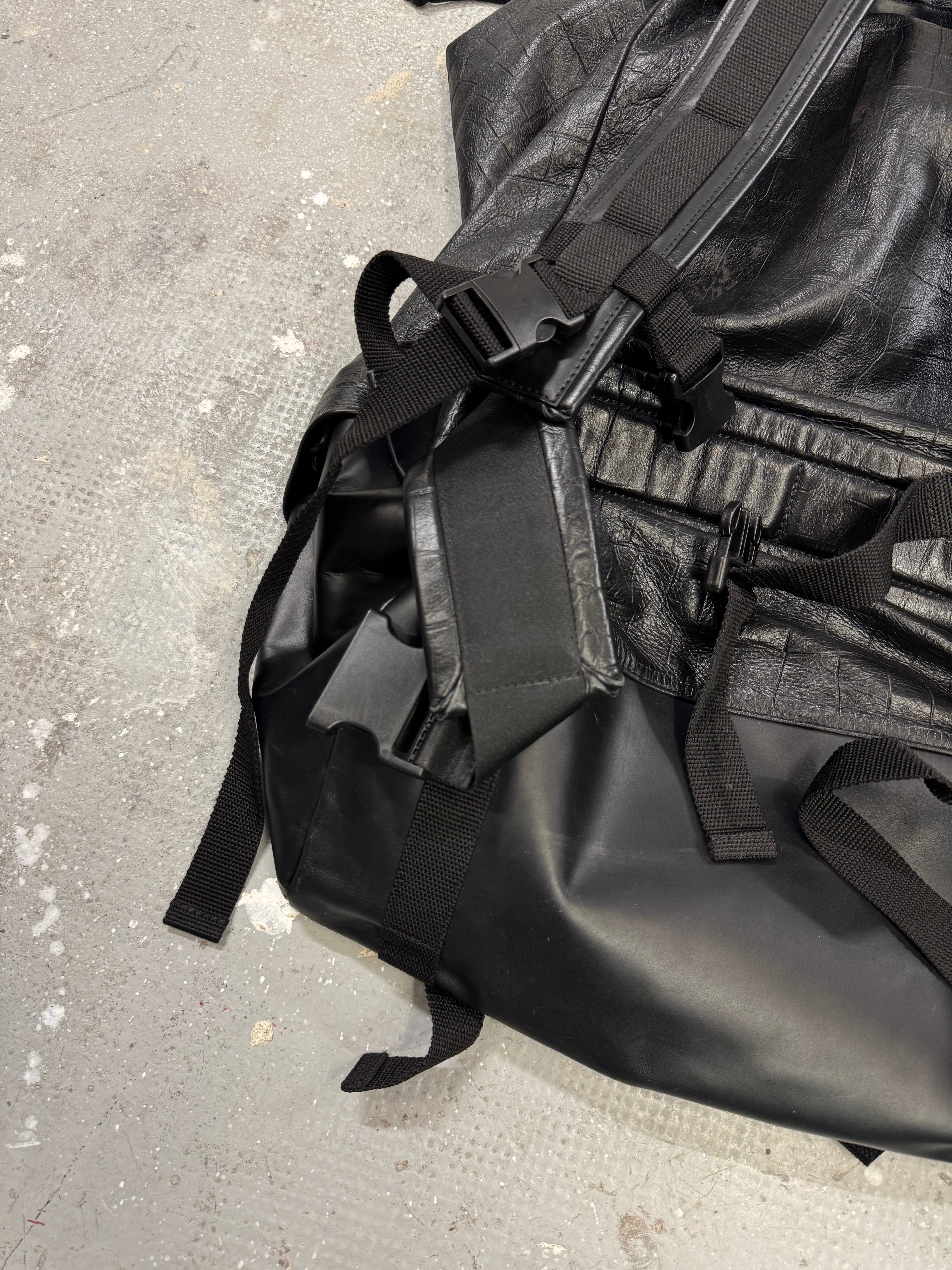 AW2016 Emporio Armani XXL Black Bovine Leather Backpack (OS)