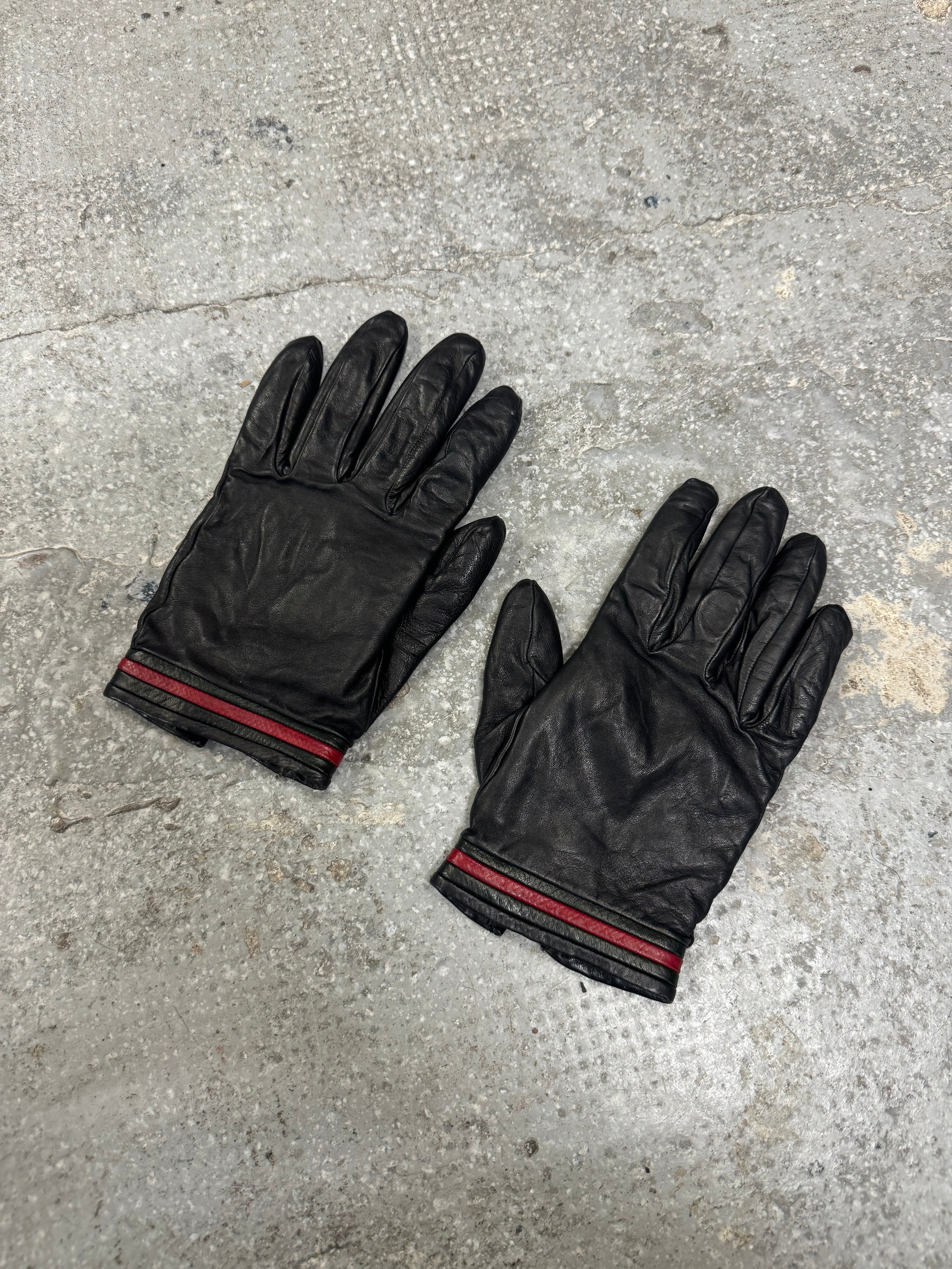 2000s Gucci Black Italian Leather Gloves (OS)