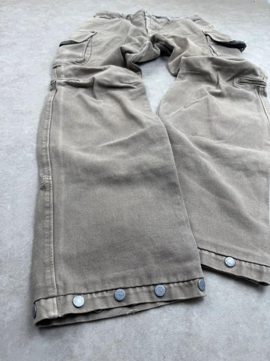 AW2003 Dolce & Gabbana Taupe Zip-Off Knee Cargo Pants hvWbuzLy 4