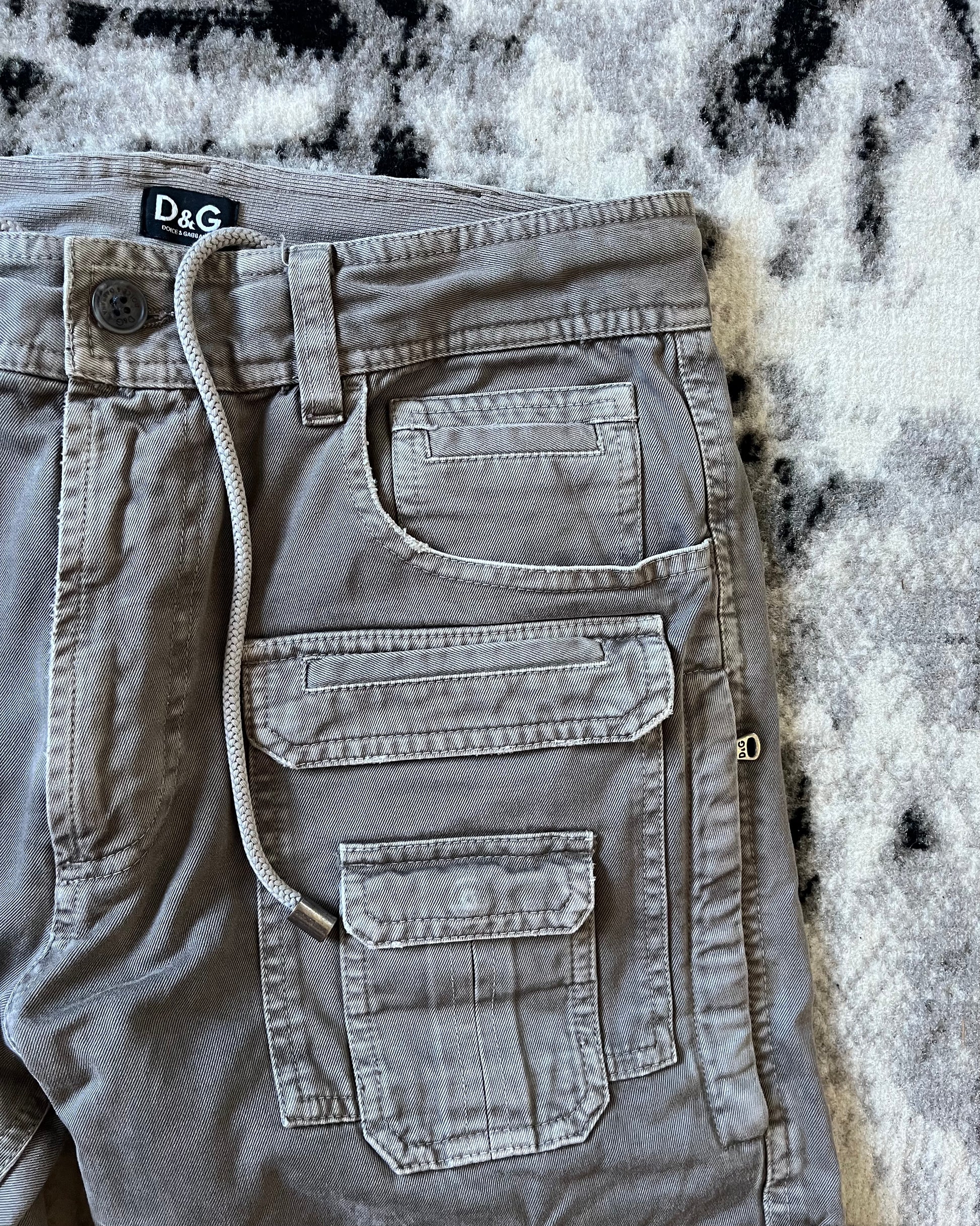 SS08 Dolce & Gabbana Military 13 Pockets Cargo Pants (L) – Dolce Vita Hub