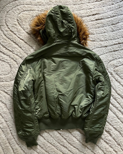 Alpha Industries (S) 的 Avirex 轰炸机