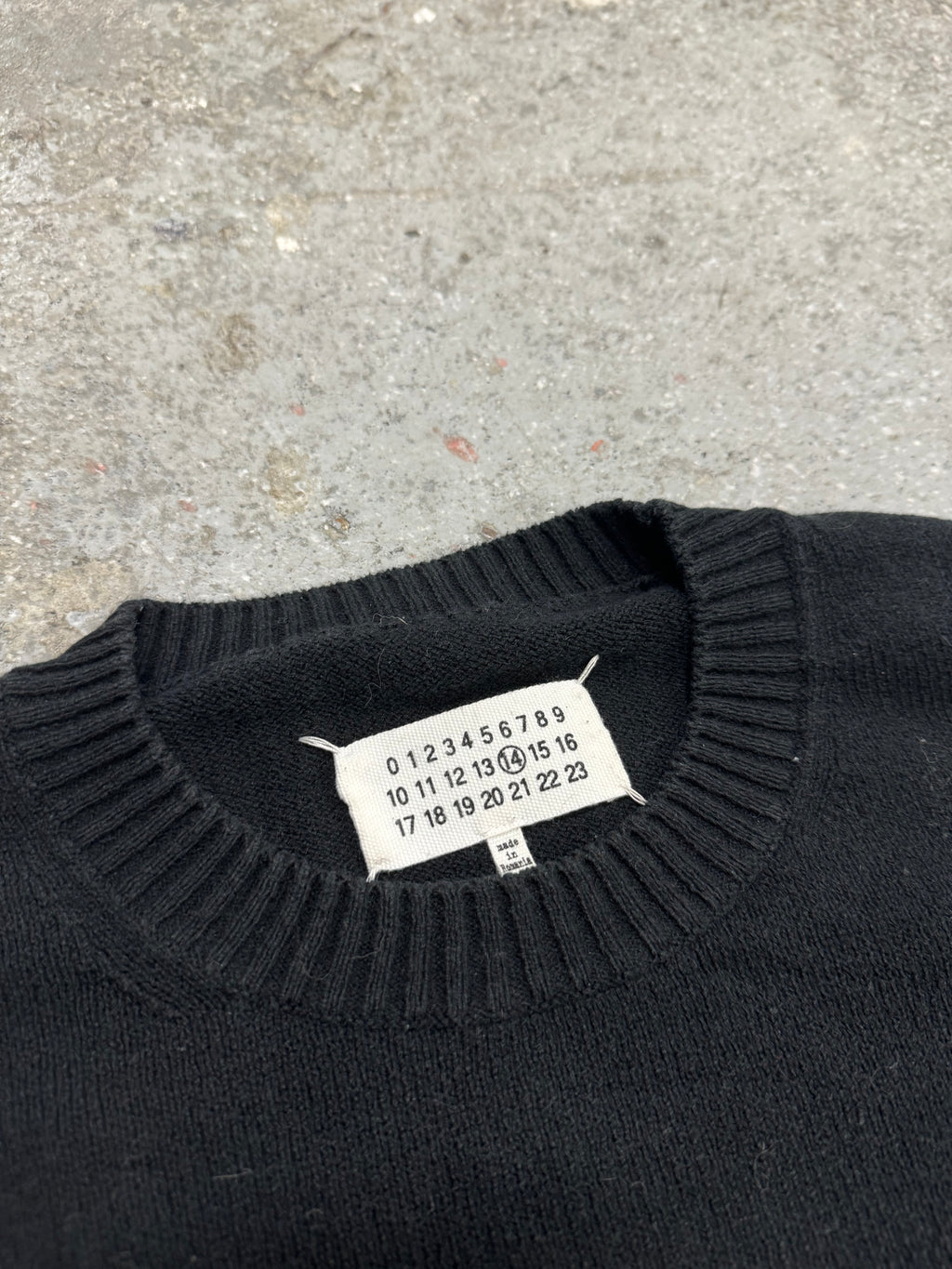 SS2017 Maison Margiela Black Lined Sweater (M)