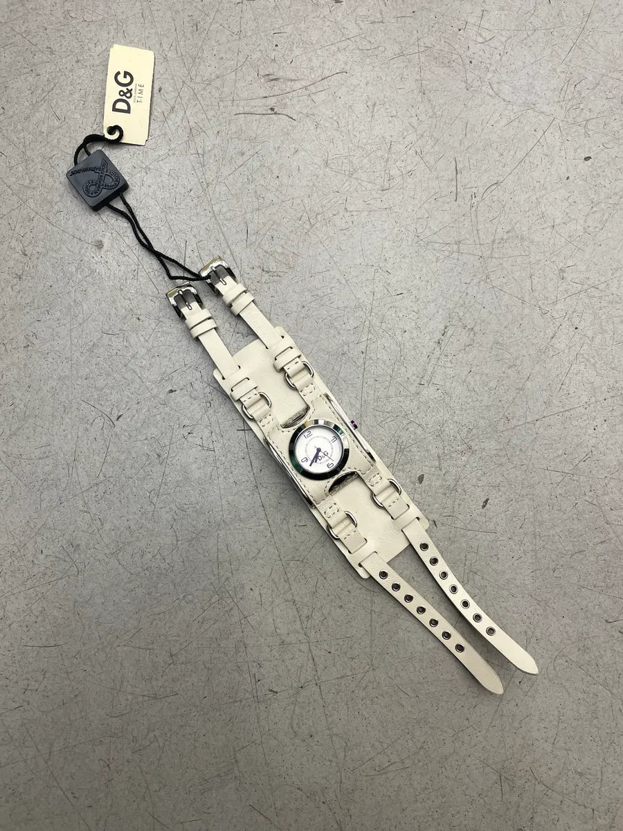 2000s Dolce & Gabbana White Leather Cuff Strap Logo Watch Iffasqoy 10
