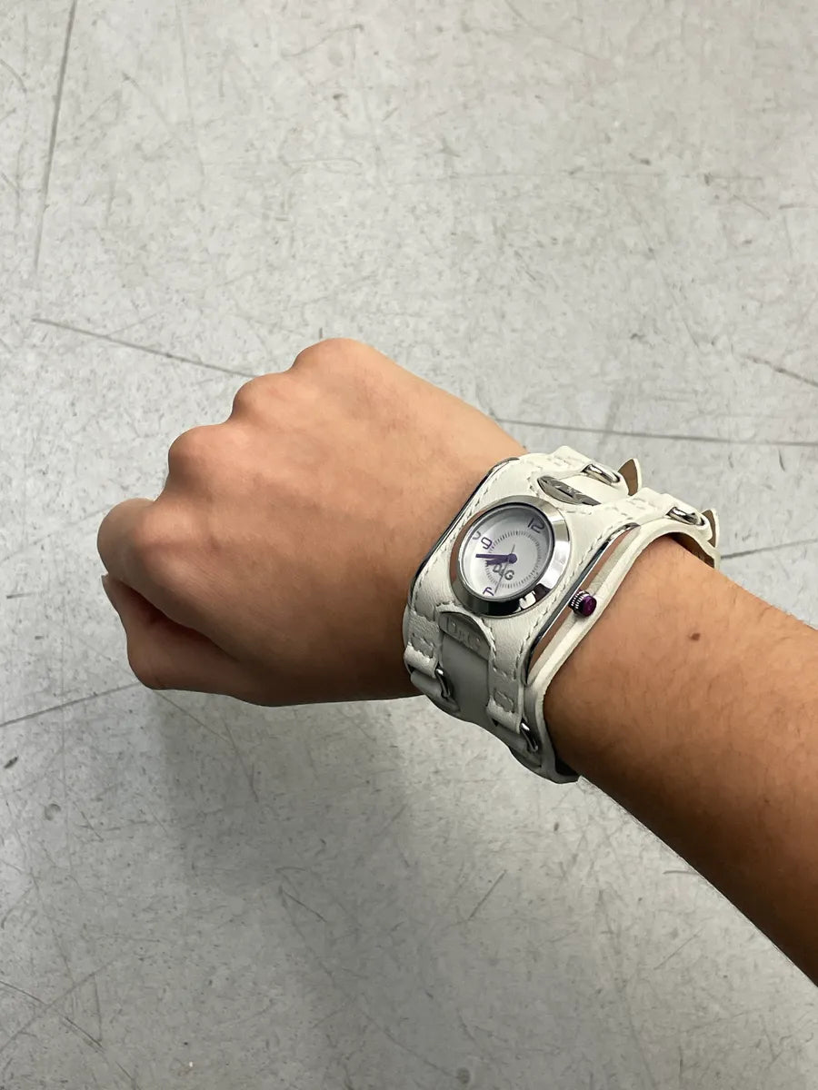 2000s Dolce & Gabbana White Leather Cuff Strap Logo Watch Iffasqoy 3