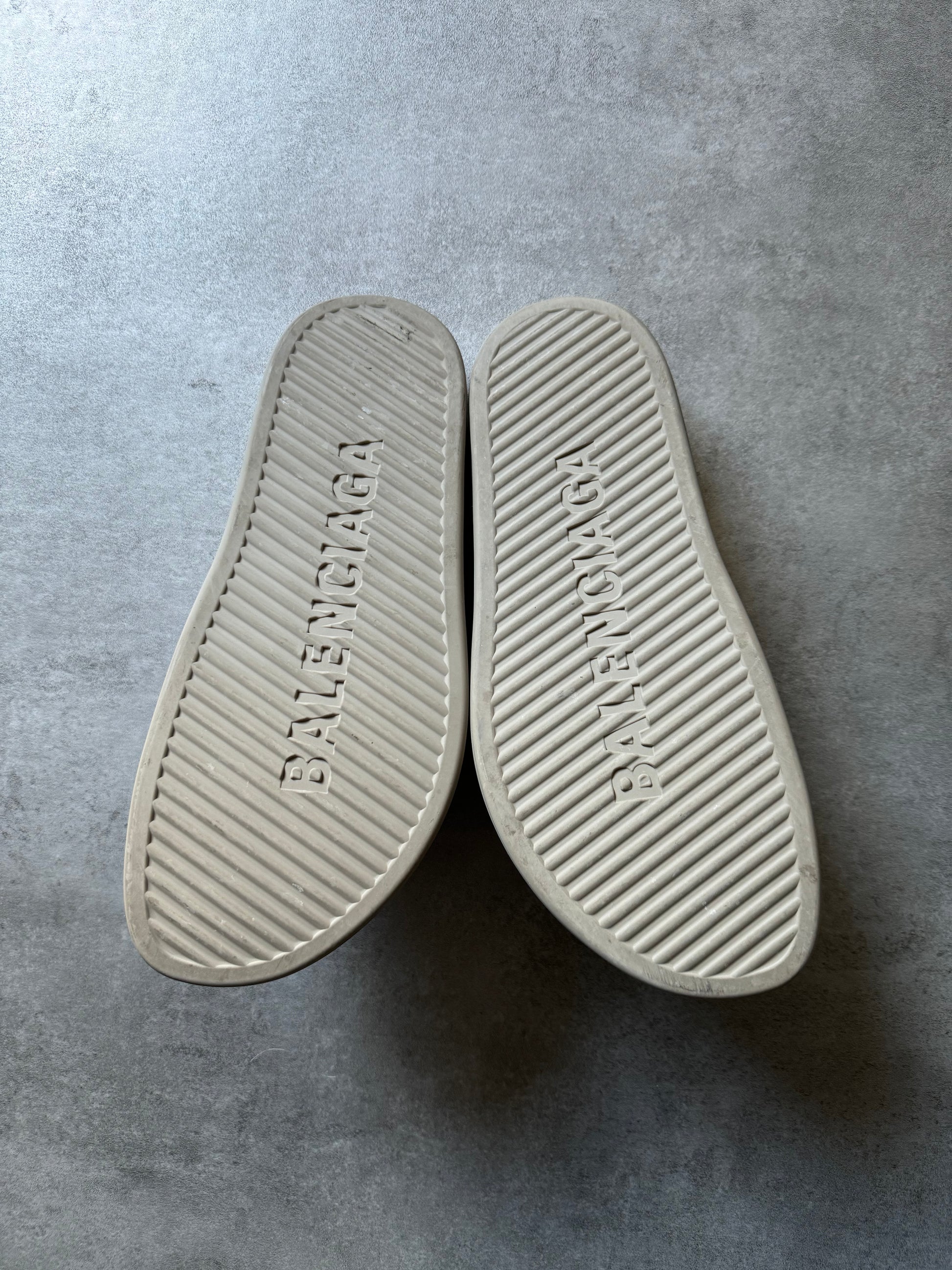 Balenciaga Pool Closed Slide Beige (45) - 5