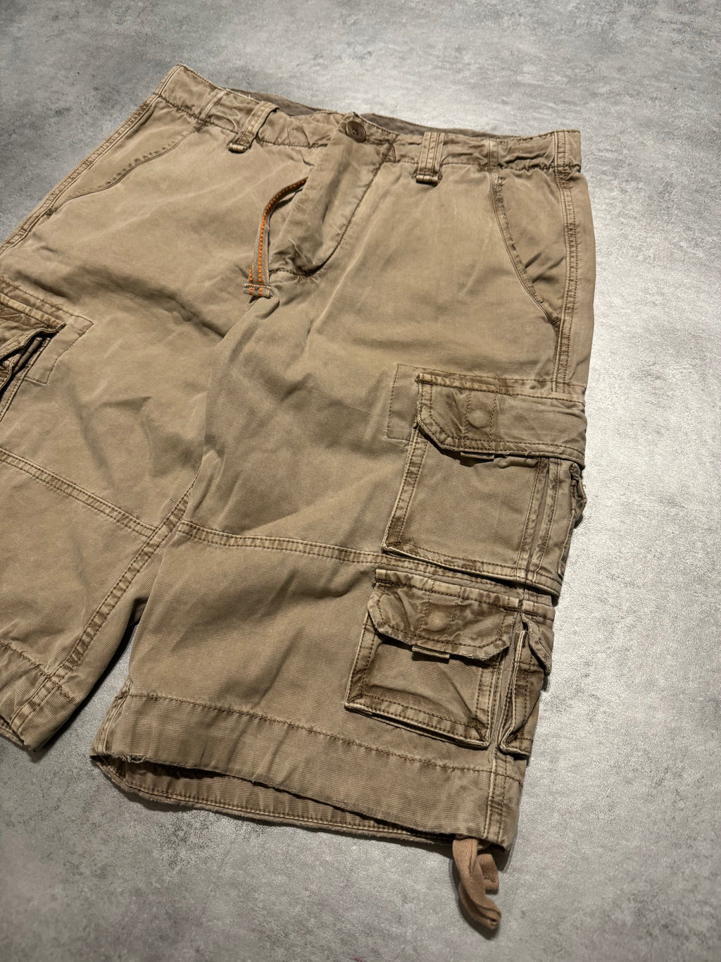 FW2006 Dolce & Gabbana Multi Pockets Cargo Beige Shorts (M) - 6
