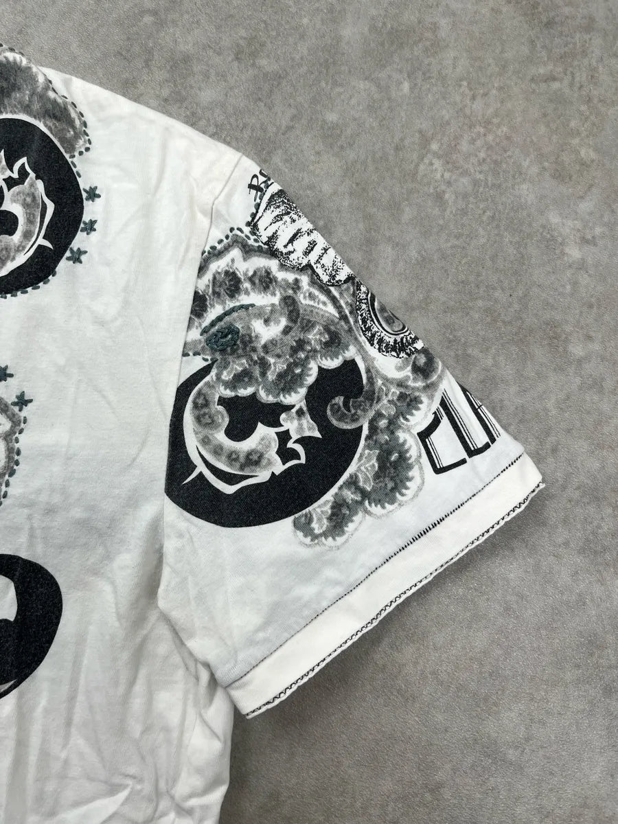 2000s Roberto Cavalli Class White Savannah Elephant Print Split Neck T-Shirt KoCanRvd 7