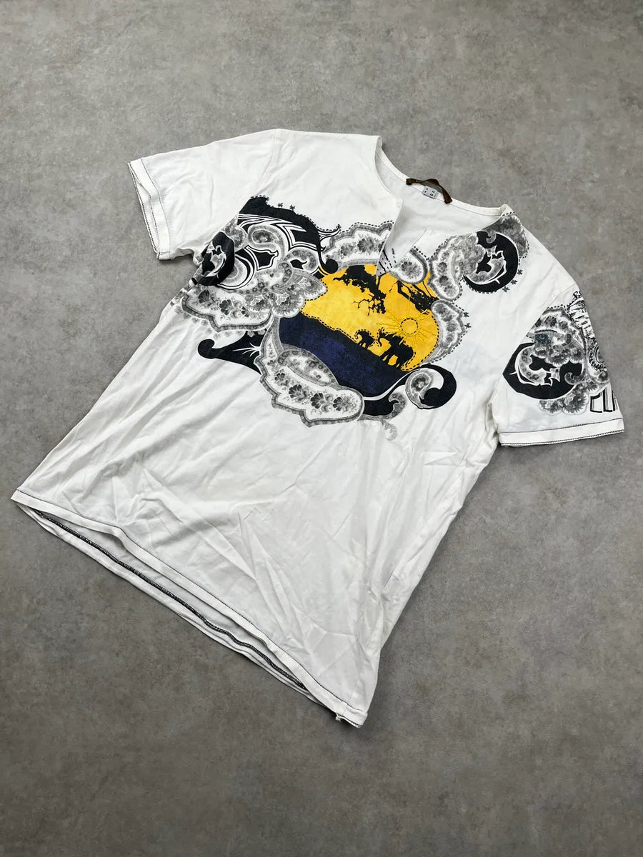 2000s Roberto Cavalli Class White Savannah Elephant Print Split Neck T-Shirt KoCanRvd 4