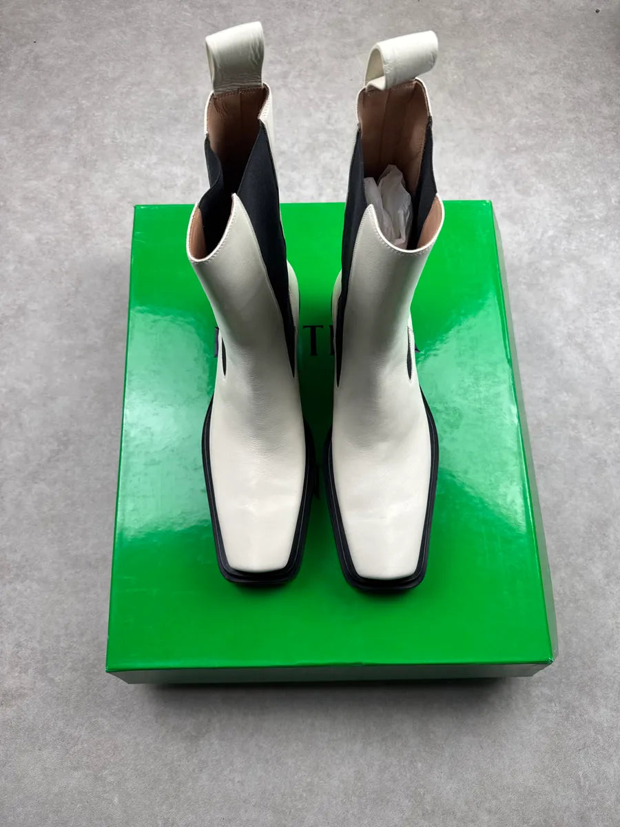 Bottega Veneta Off-White Leather Square Toe Platform Chelsea Boots KwUlKiQg 1