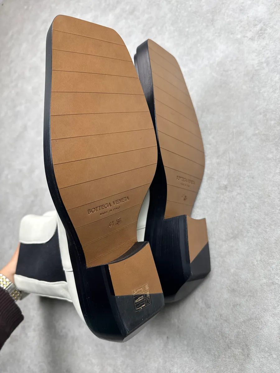 Bottega Veneta Off-White Leather Square Toe Platform Chelsea Boots KwUlKiQg 10