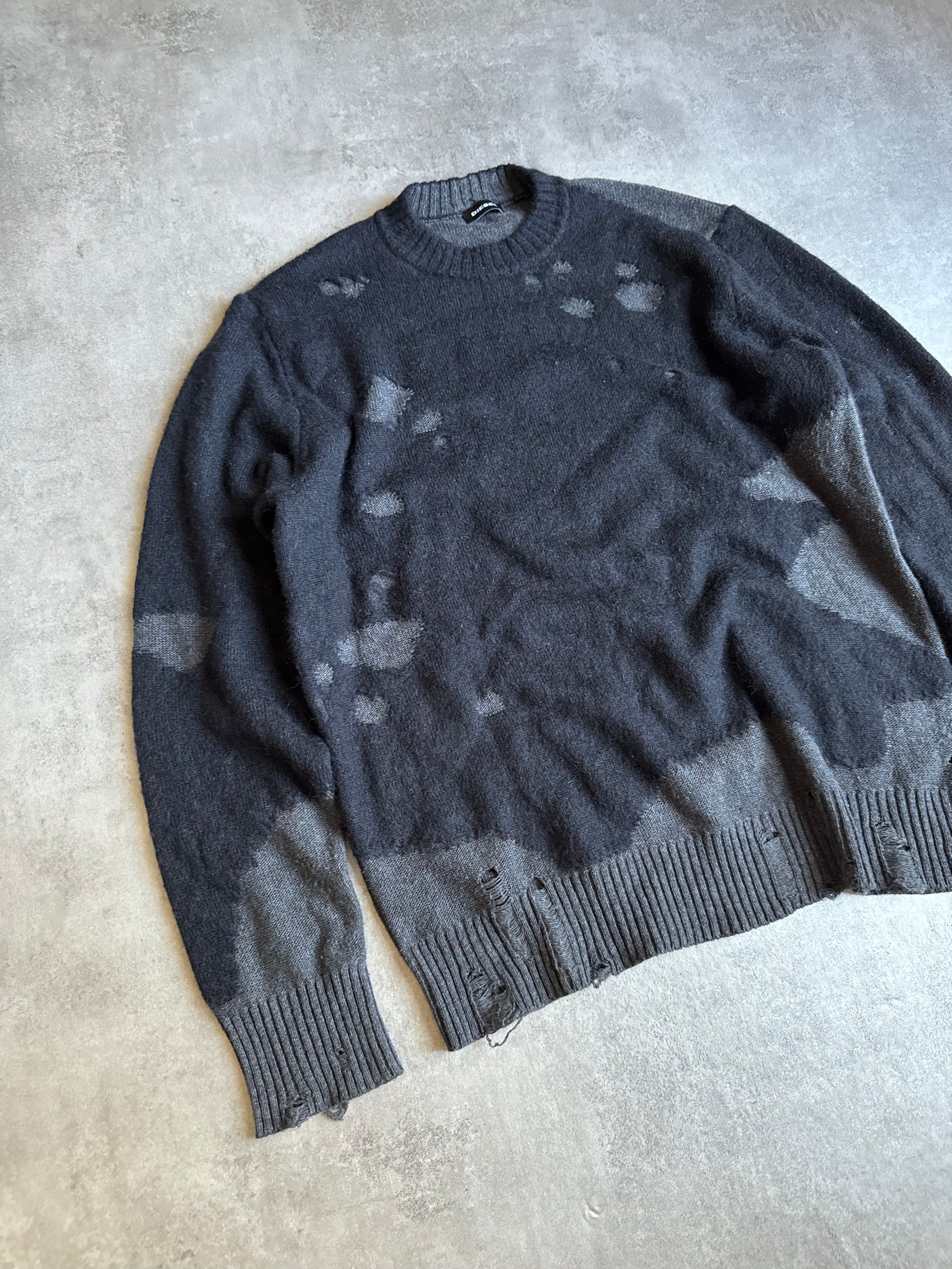 AW2018 Diesel Grey & Black Distressed Sweater (M) - 11