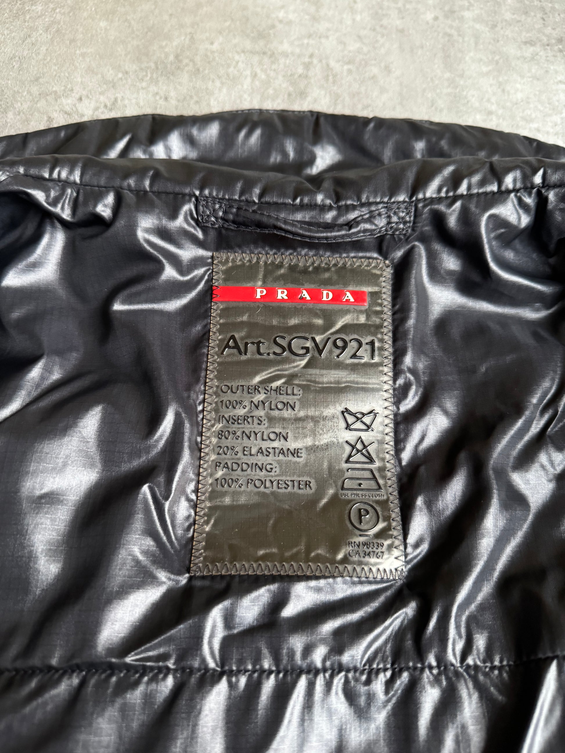 AW2009 Prada Light Tactical Black Puffer Jacket (L) - 6