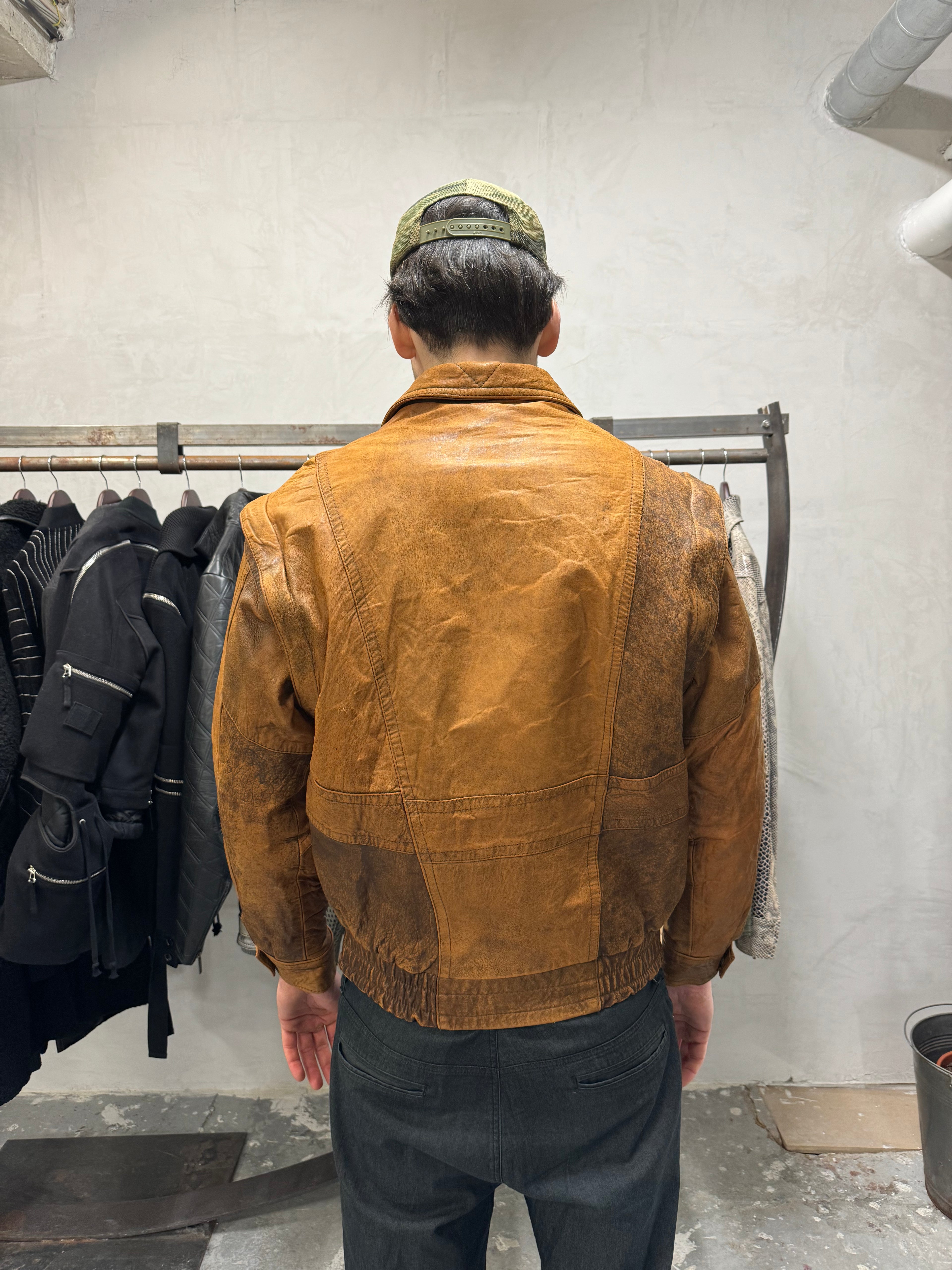 1990s Artisanal French Eroded Brown Leather Jacket with Detachable Sleeves (M) - 4