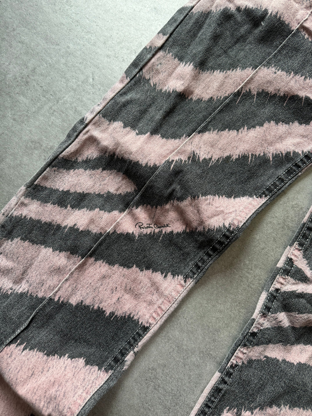 FW2001 Roberto Cavalli Zebra Pink Shadow Pants (M) - 7