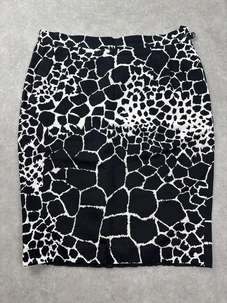 1990s Yves Saint Laurent Black & White Giraffe Print Skirt QJYKrWfq 3