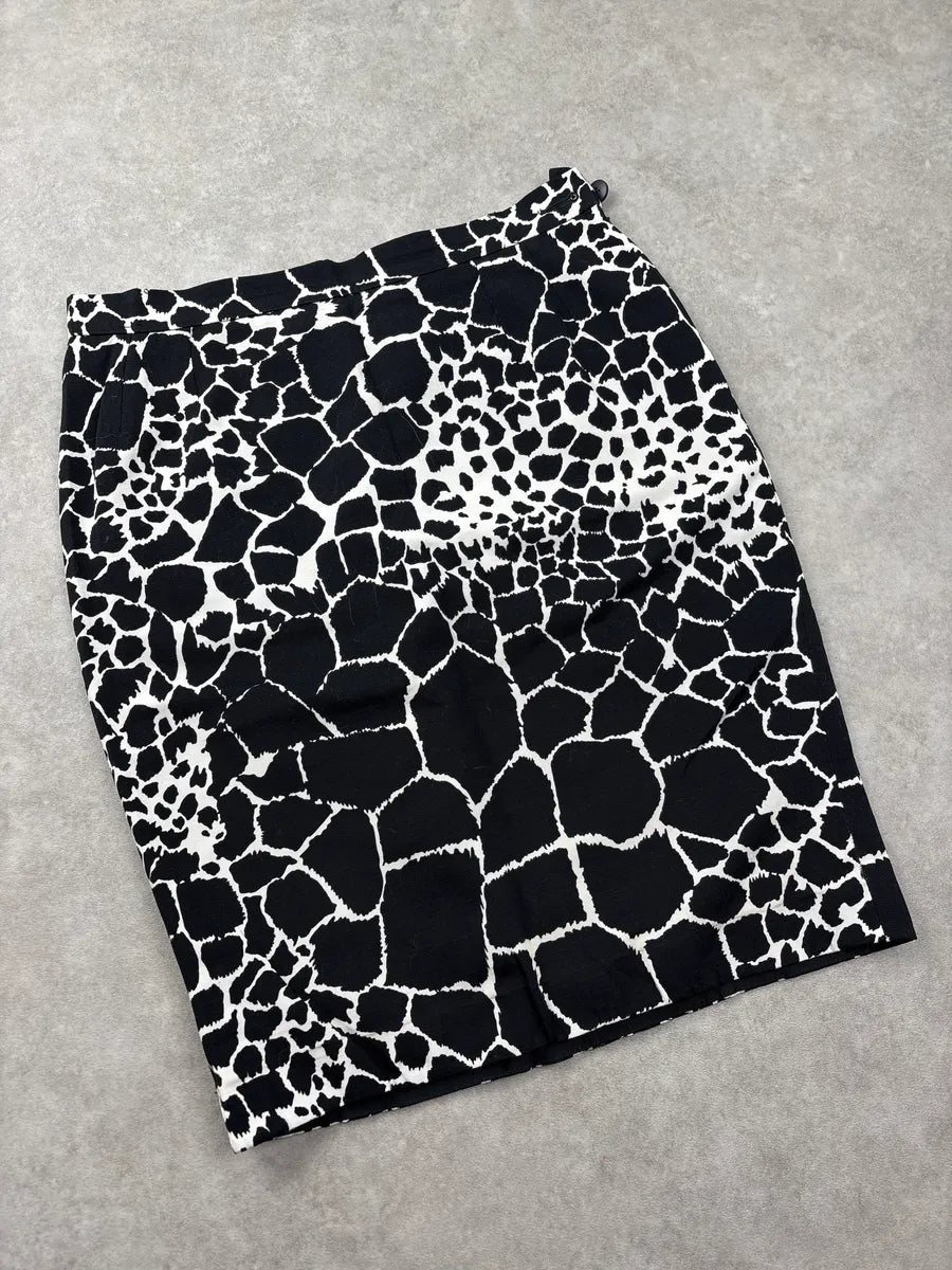 1990s Yves Saint Laurent Black & White Giraffe Print Skirt QJYKrWfq 4