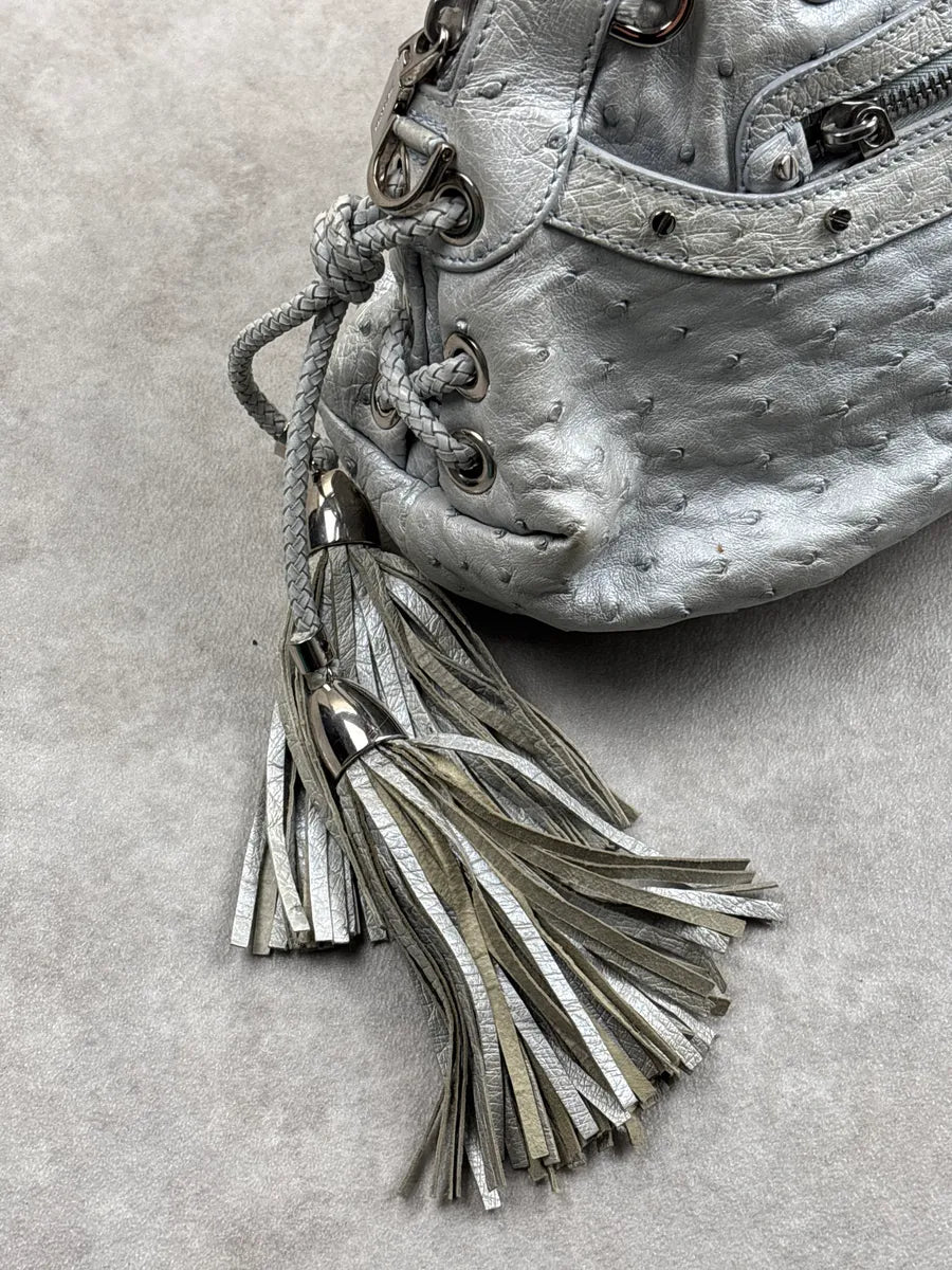 1990s Gianni Versace Couture Silver Leather Ostrich-Embossed Tassel Handle Bag QgmFcRrw 7