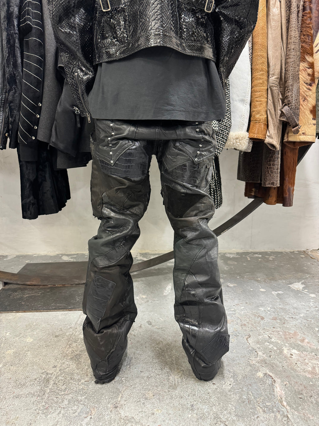 Artisanal Obscure Italian Lab Reworked Leather Crafted Black Pants (M/L) - 4